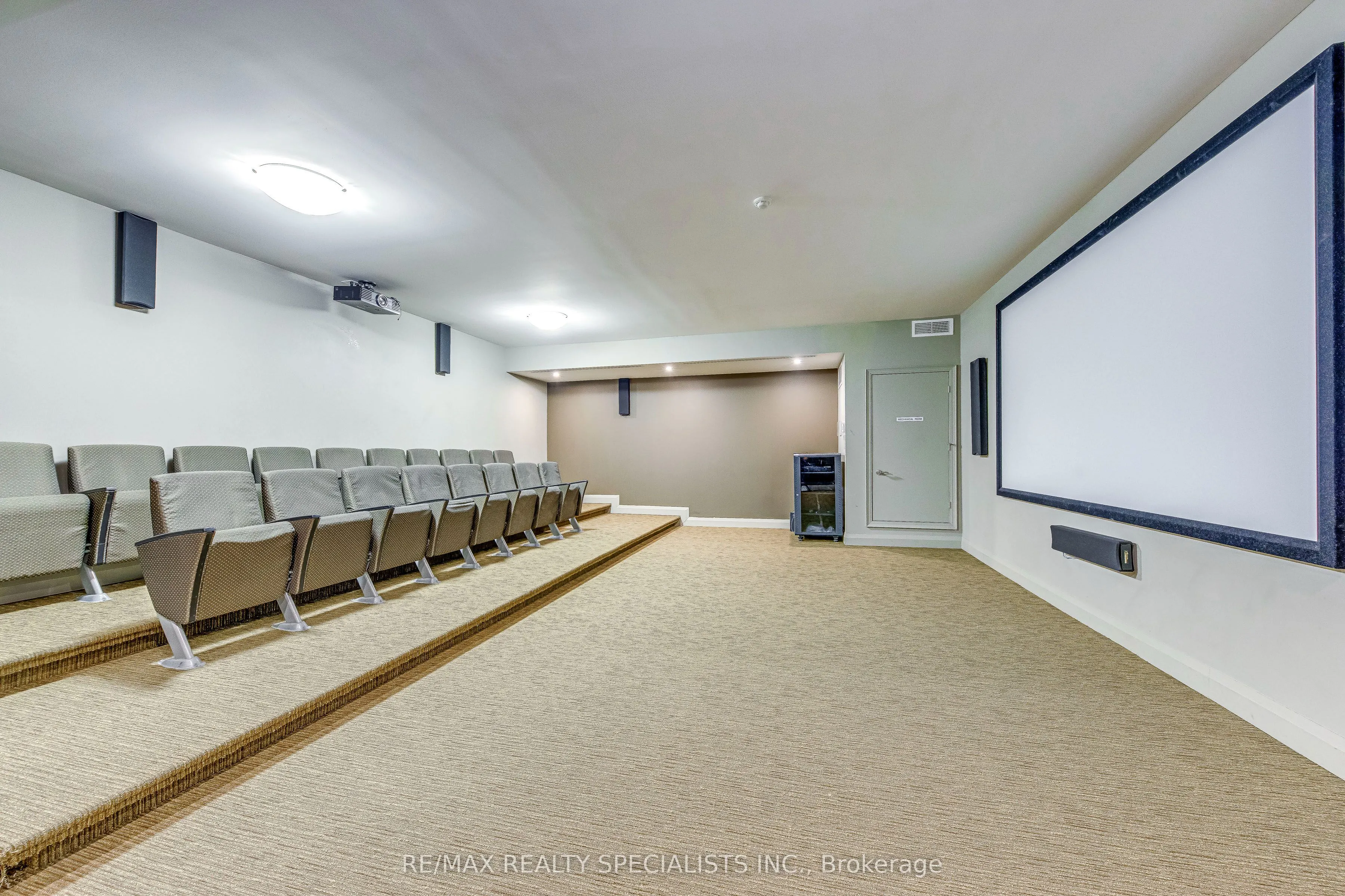 100 John Street, #1609