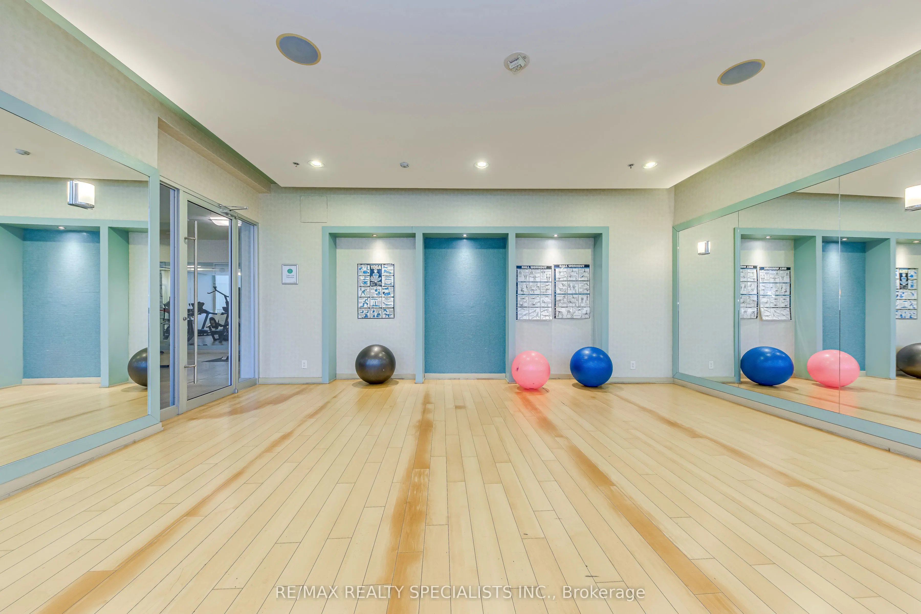 100 John Street, #1609