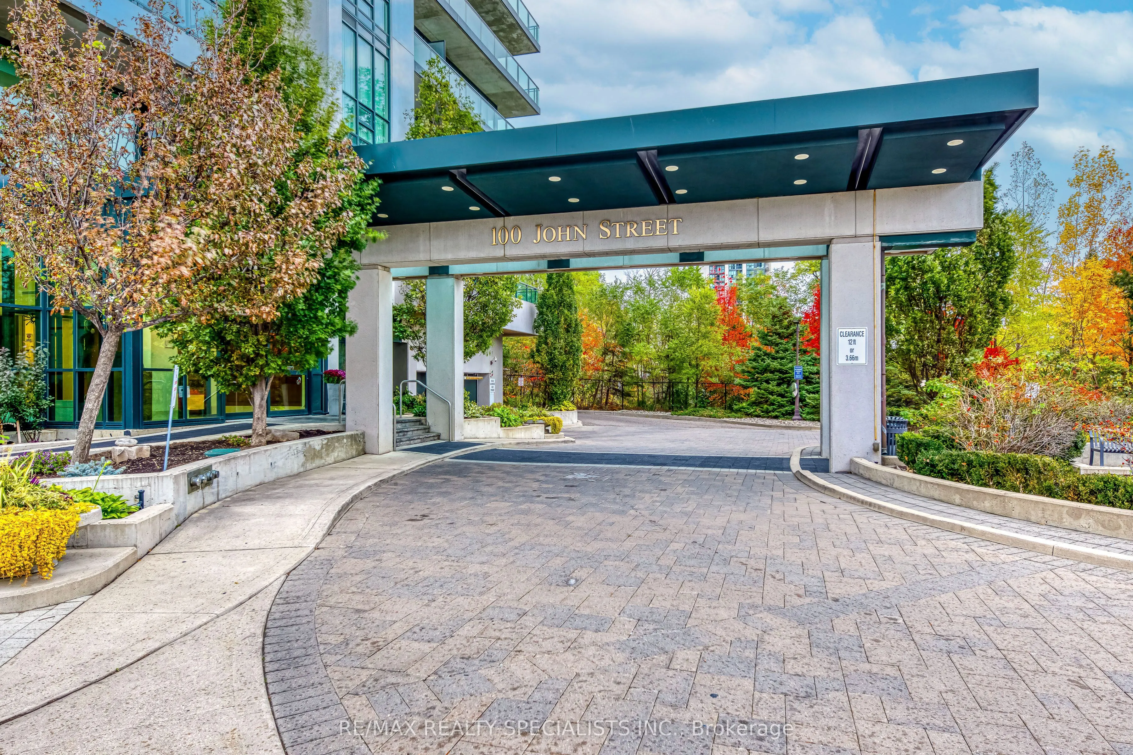 100 John Street, #1609