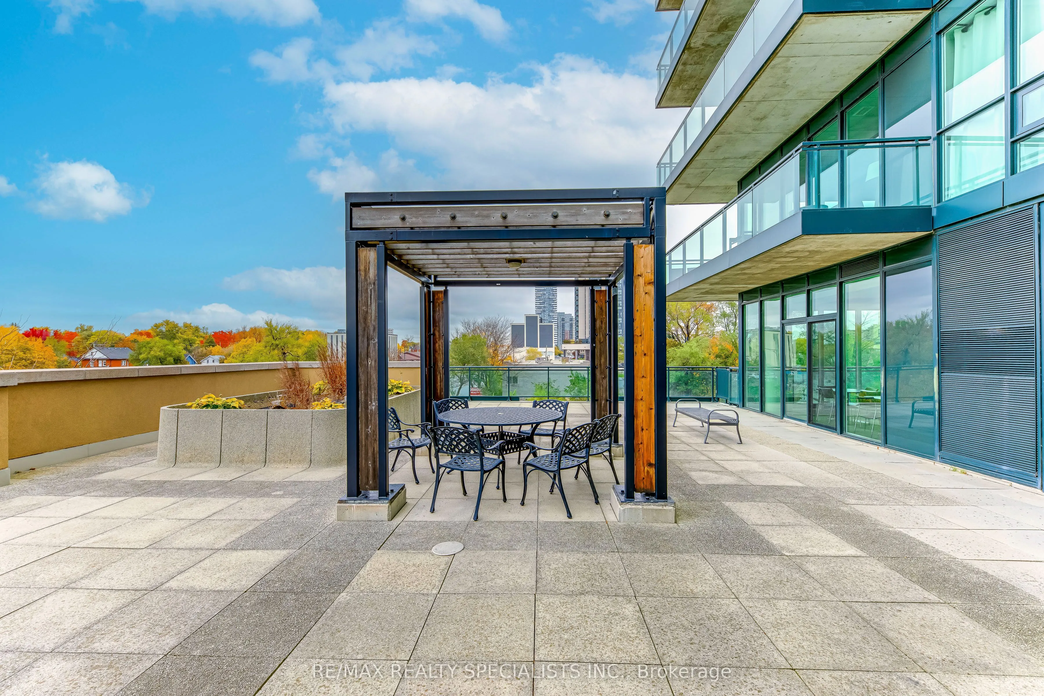 100 John Street, #1609