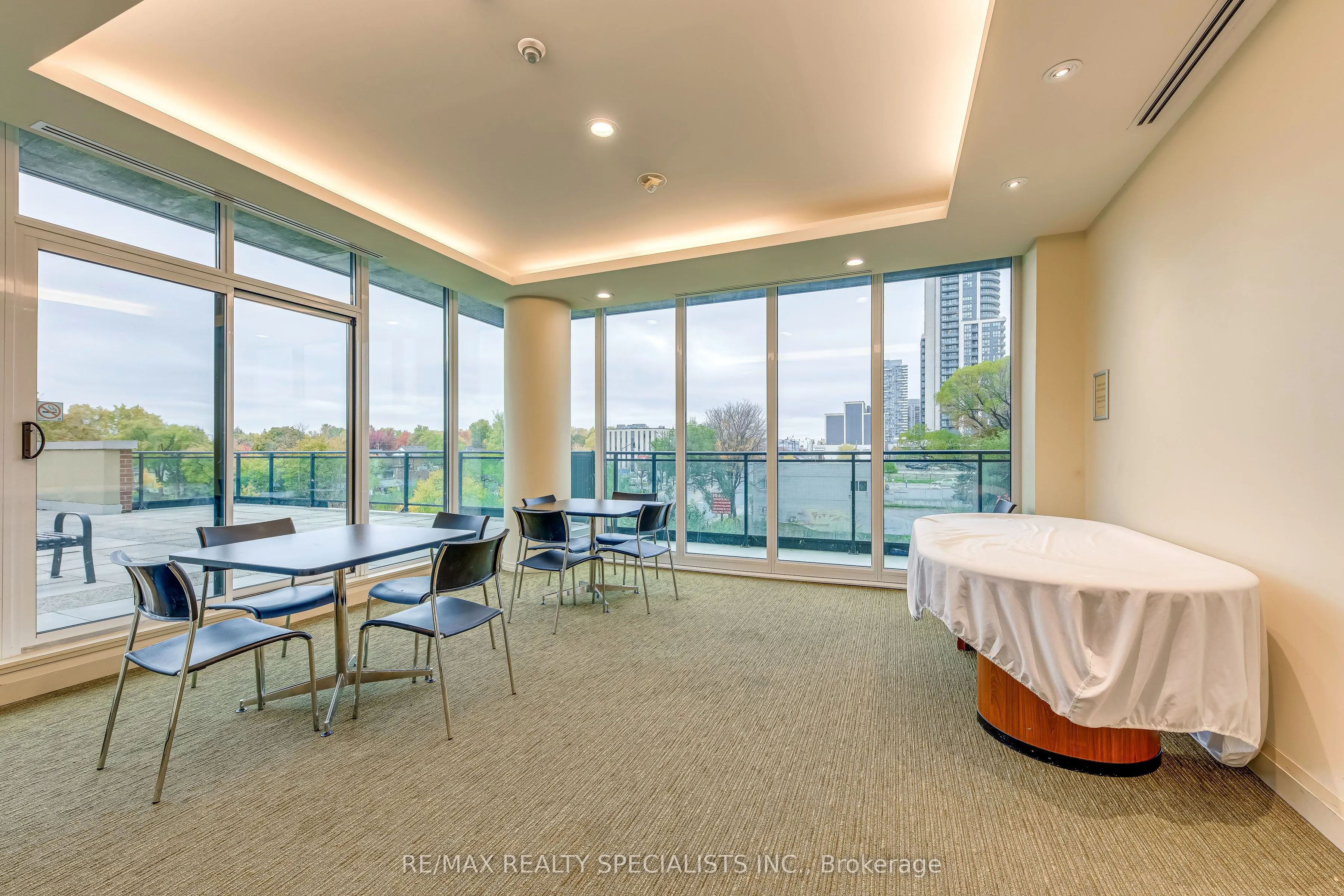 100 John Street, #1609