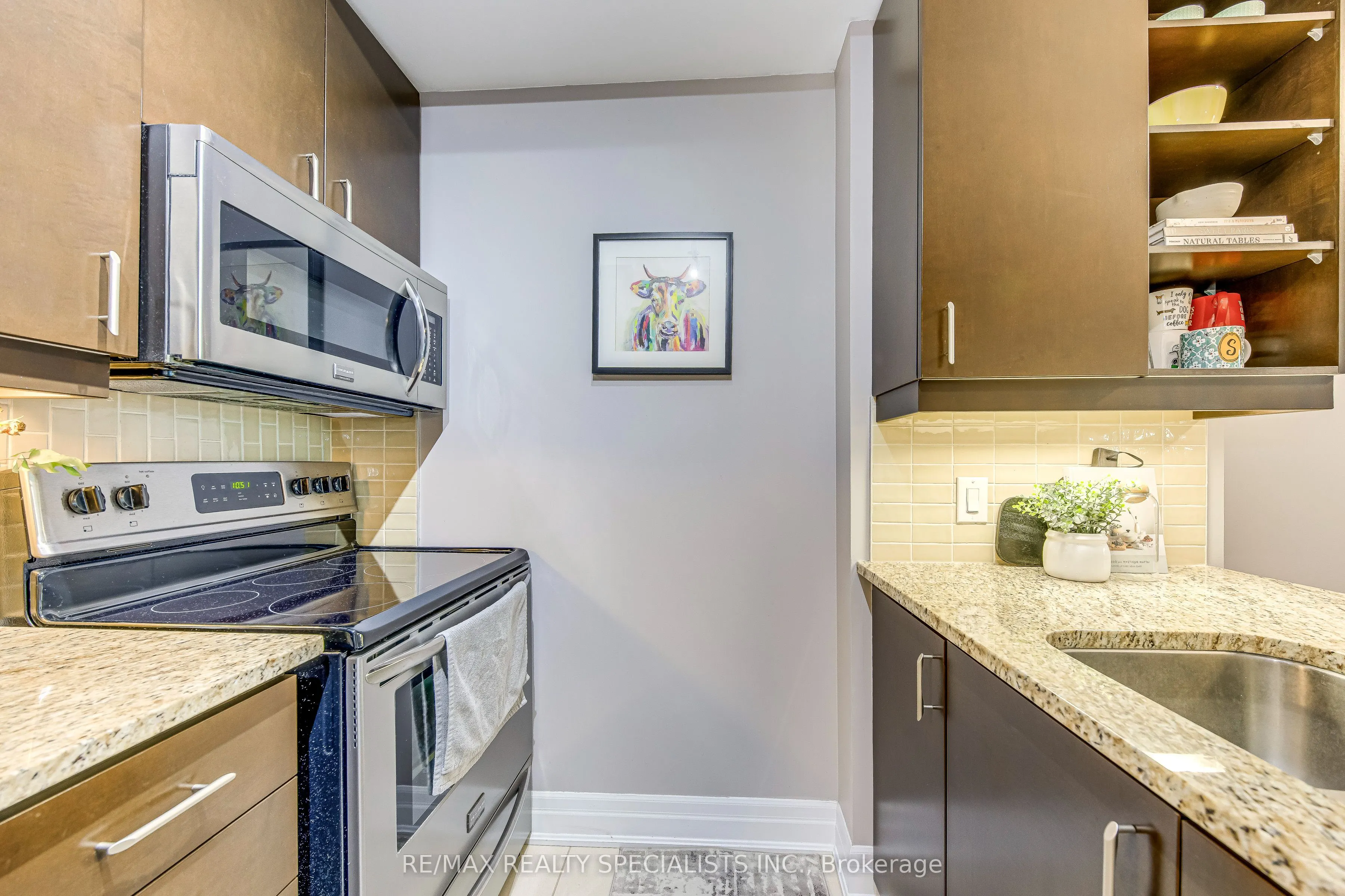 100 John Street, #1609