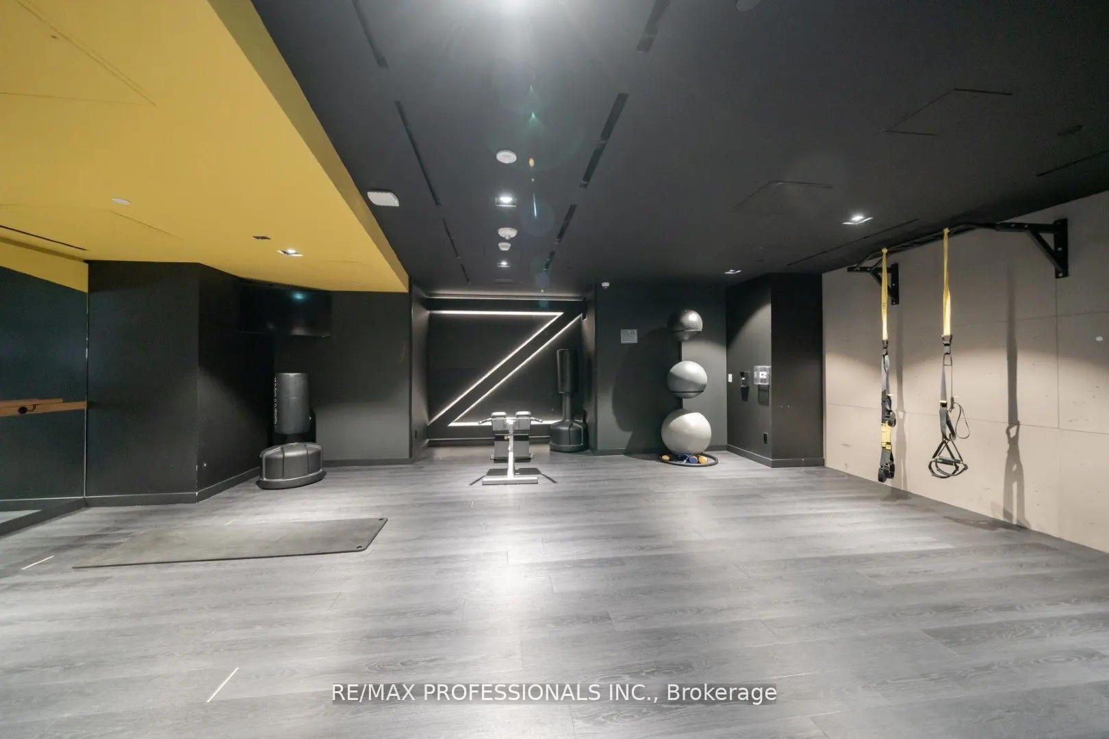 36 Zorra Street, #305