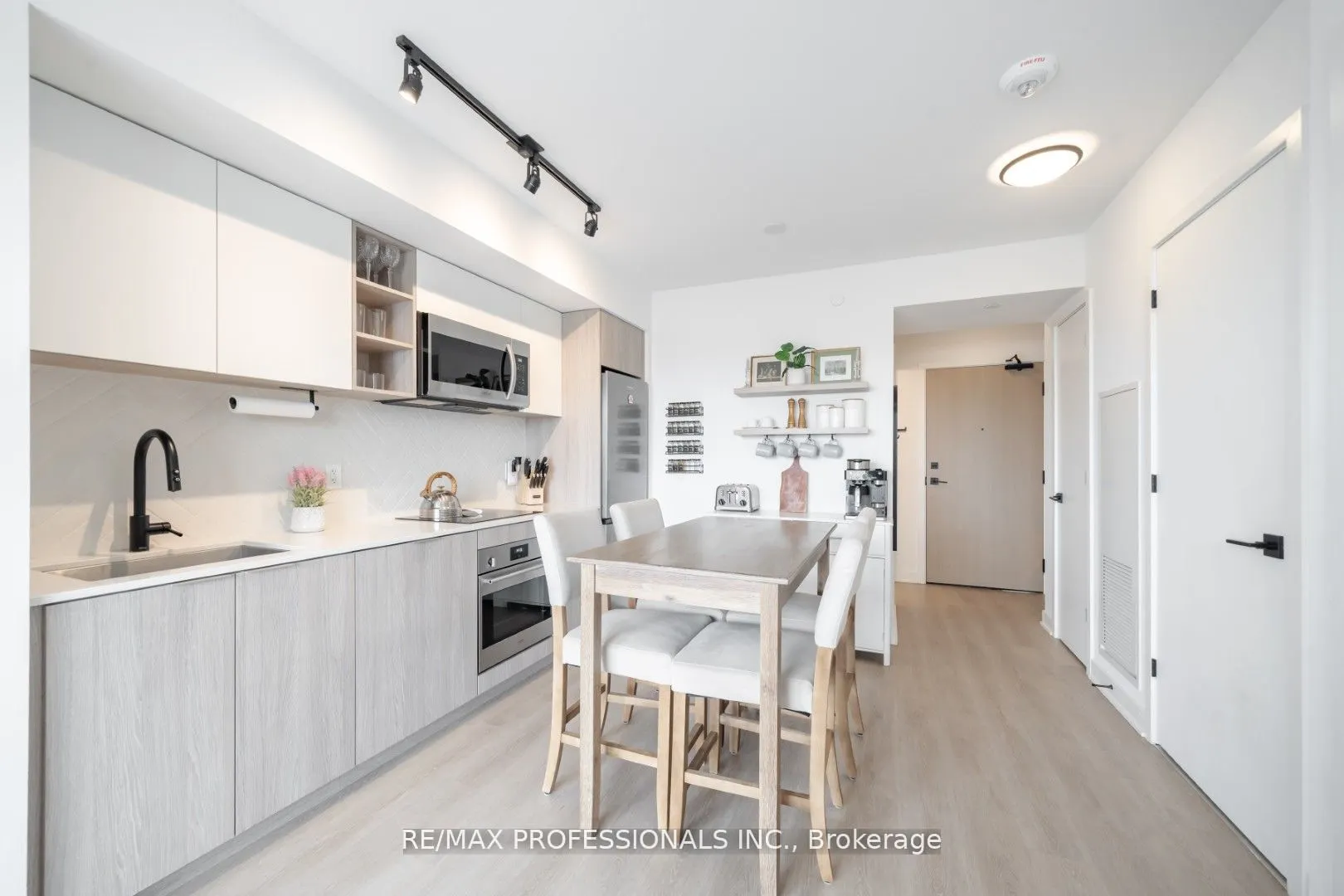 36 Zorra Street, #305