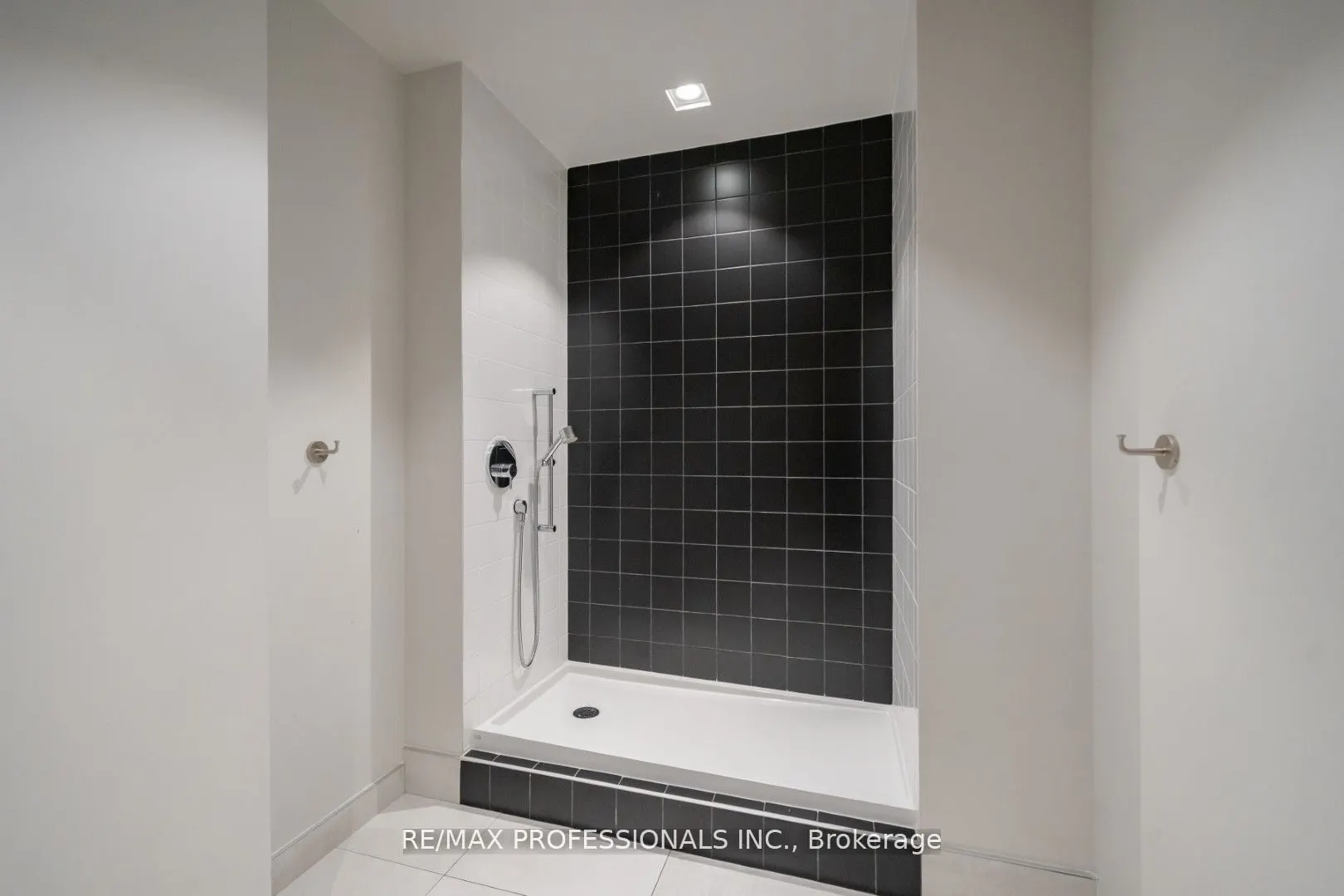 36 Zorra Street, #305