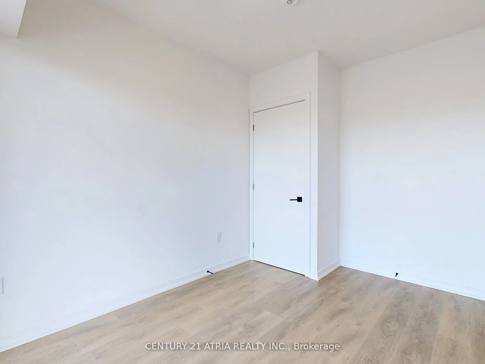 1285 Dupont Street, #605