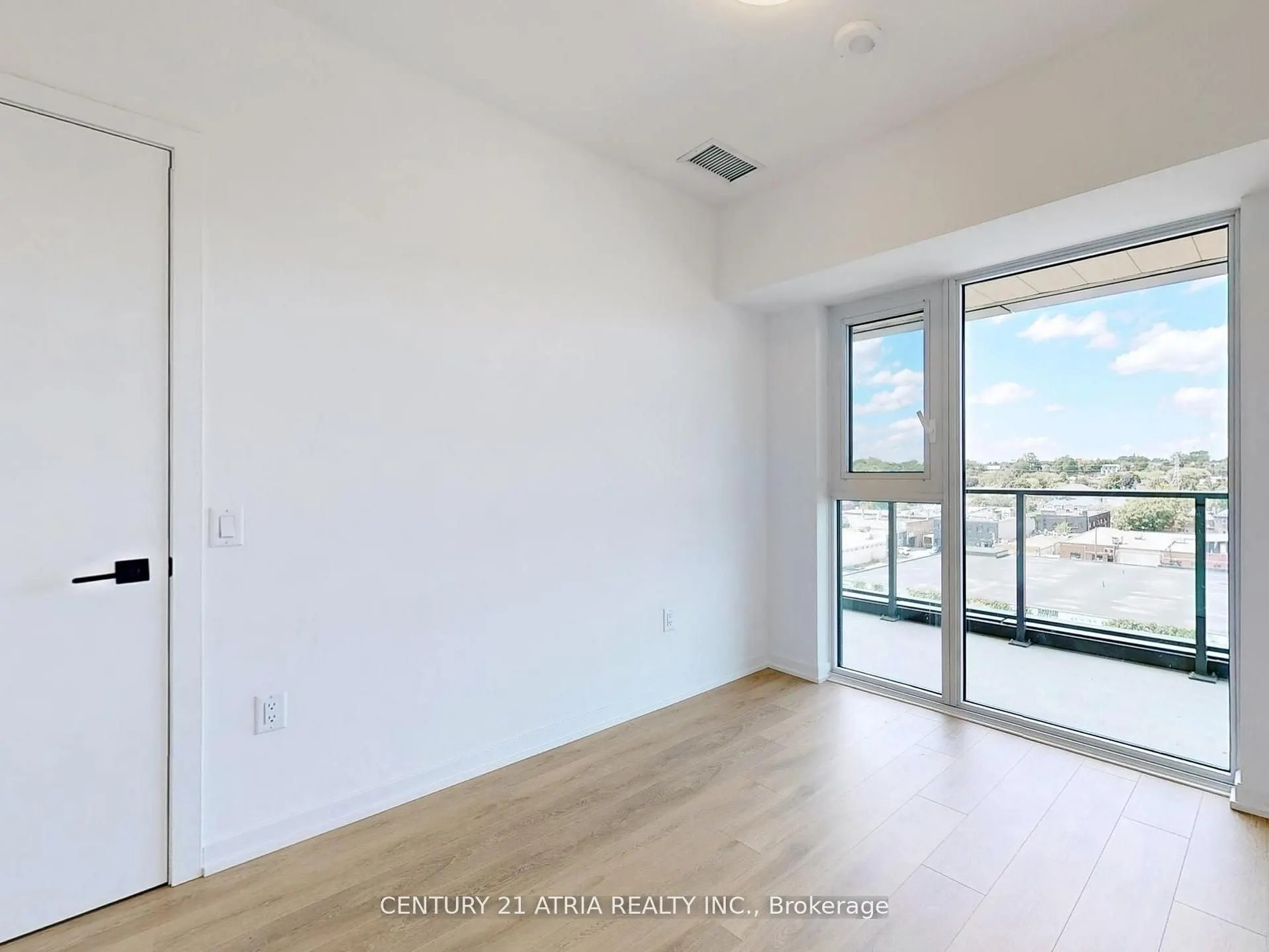 1285 Dupont Street, #605