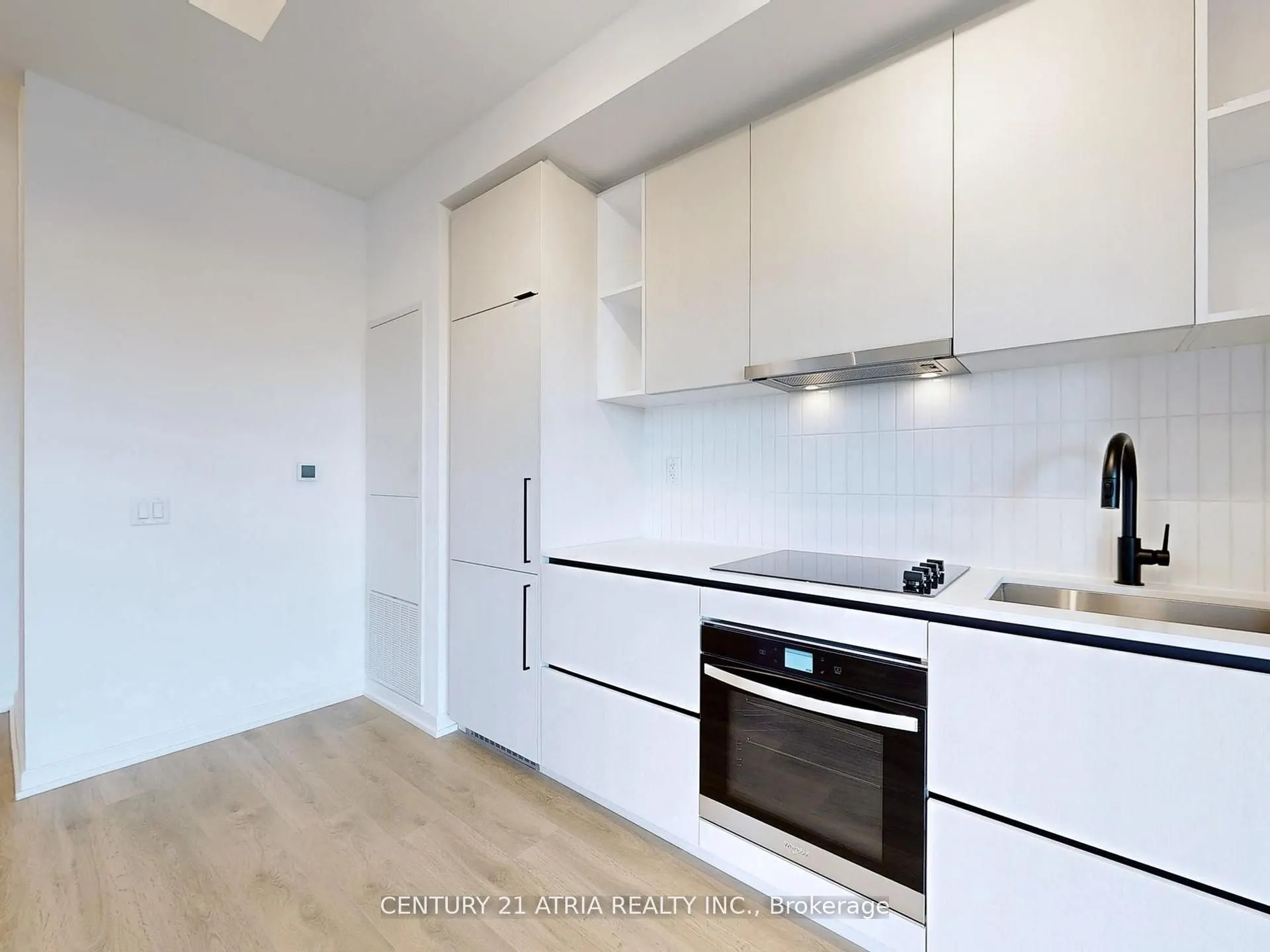 1285 Dupont Street, #605