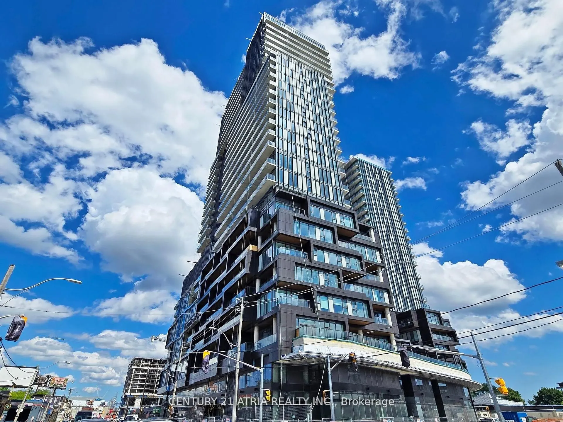 1285 Dupont Street, #605