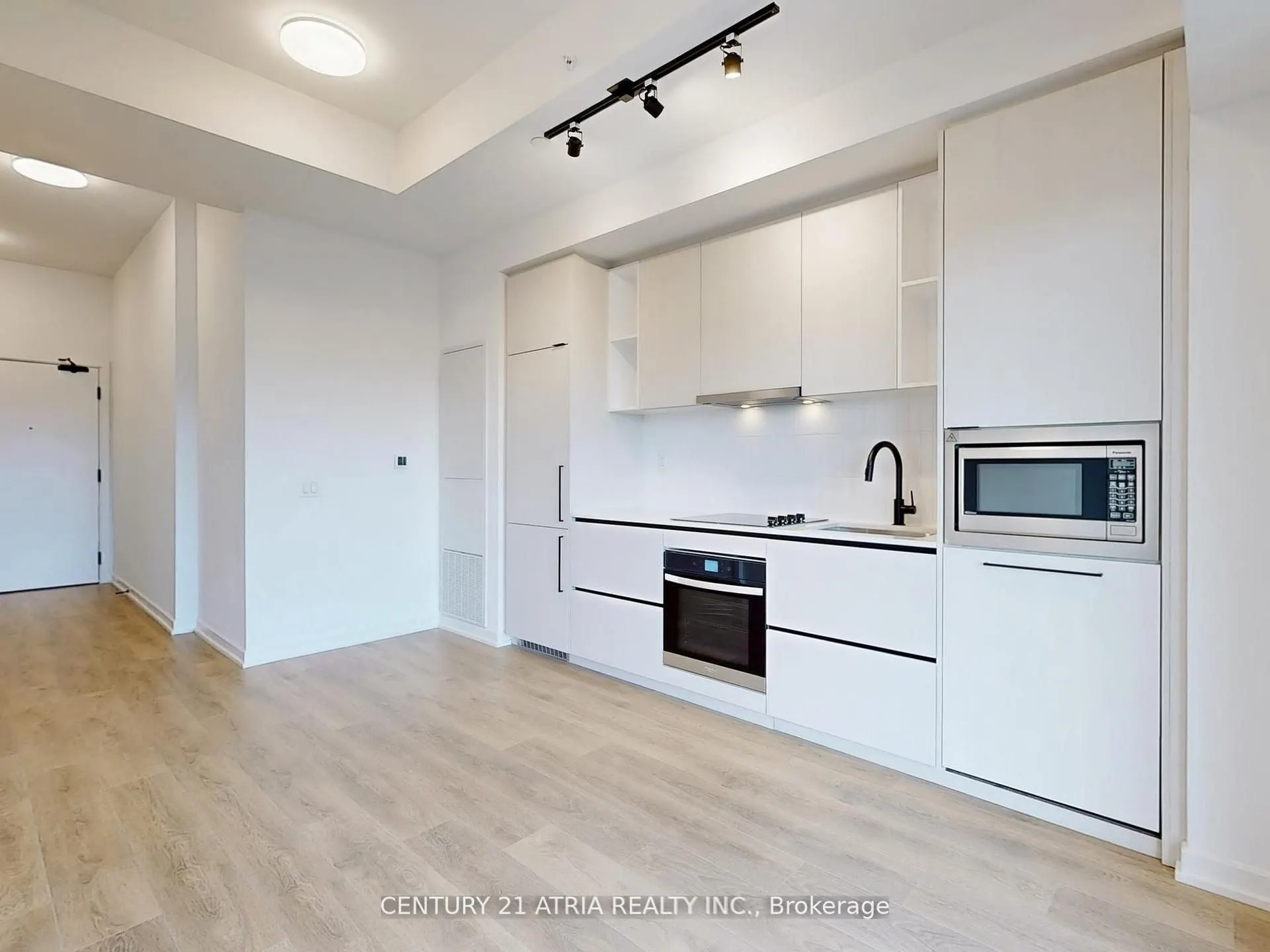 1285 Dupont Street, #605