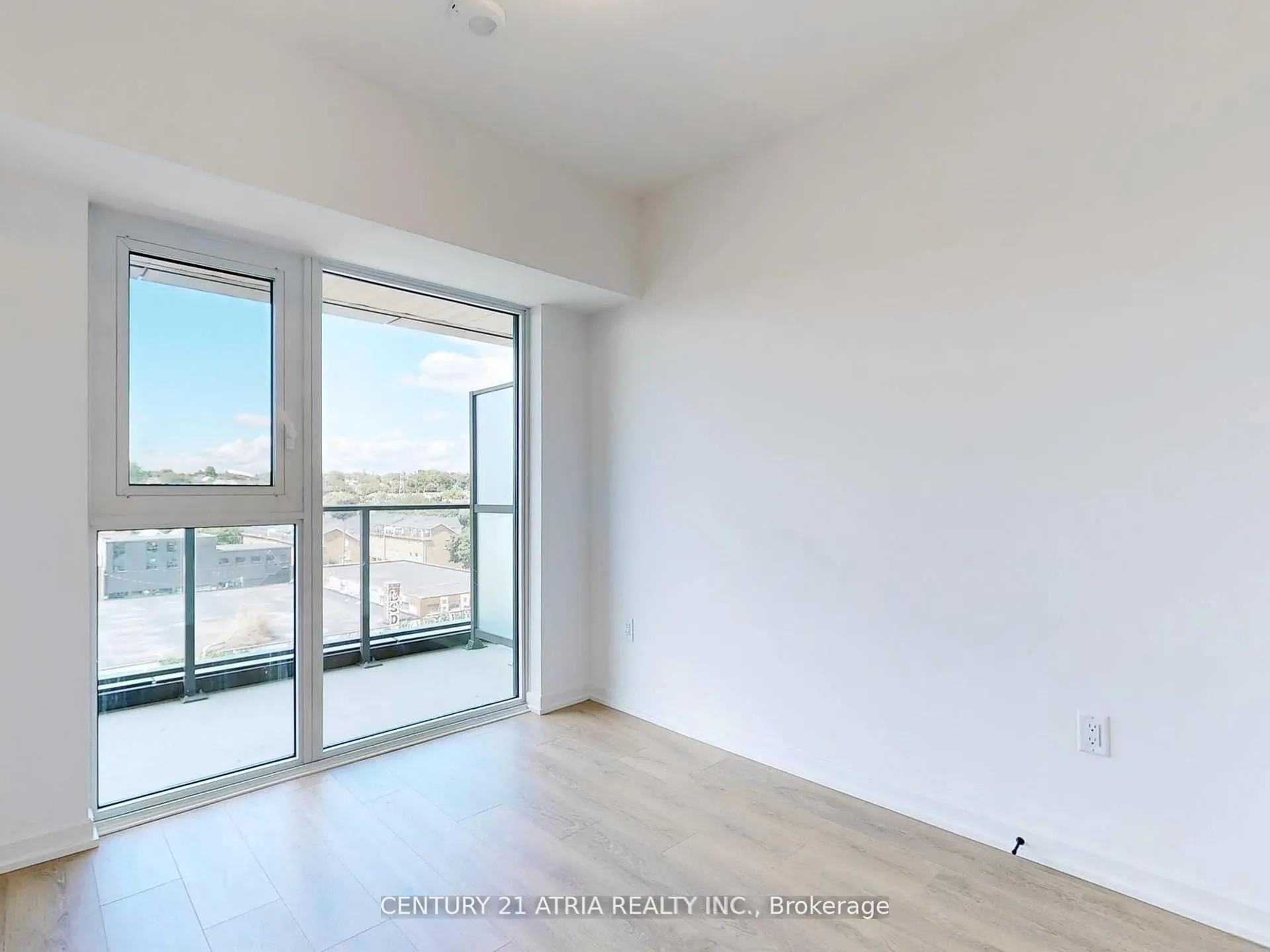 1285 Dupont Street, #605