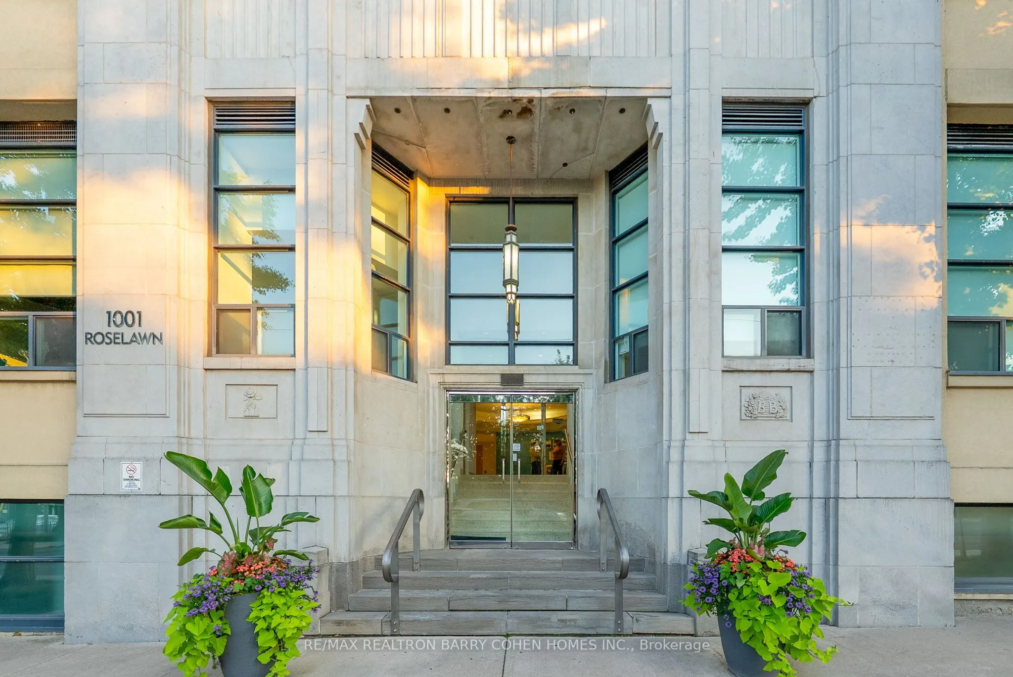 1001 Roselawn Avenue, #116