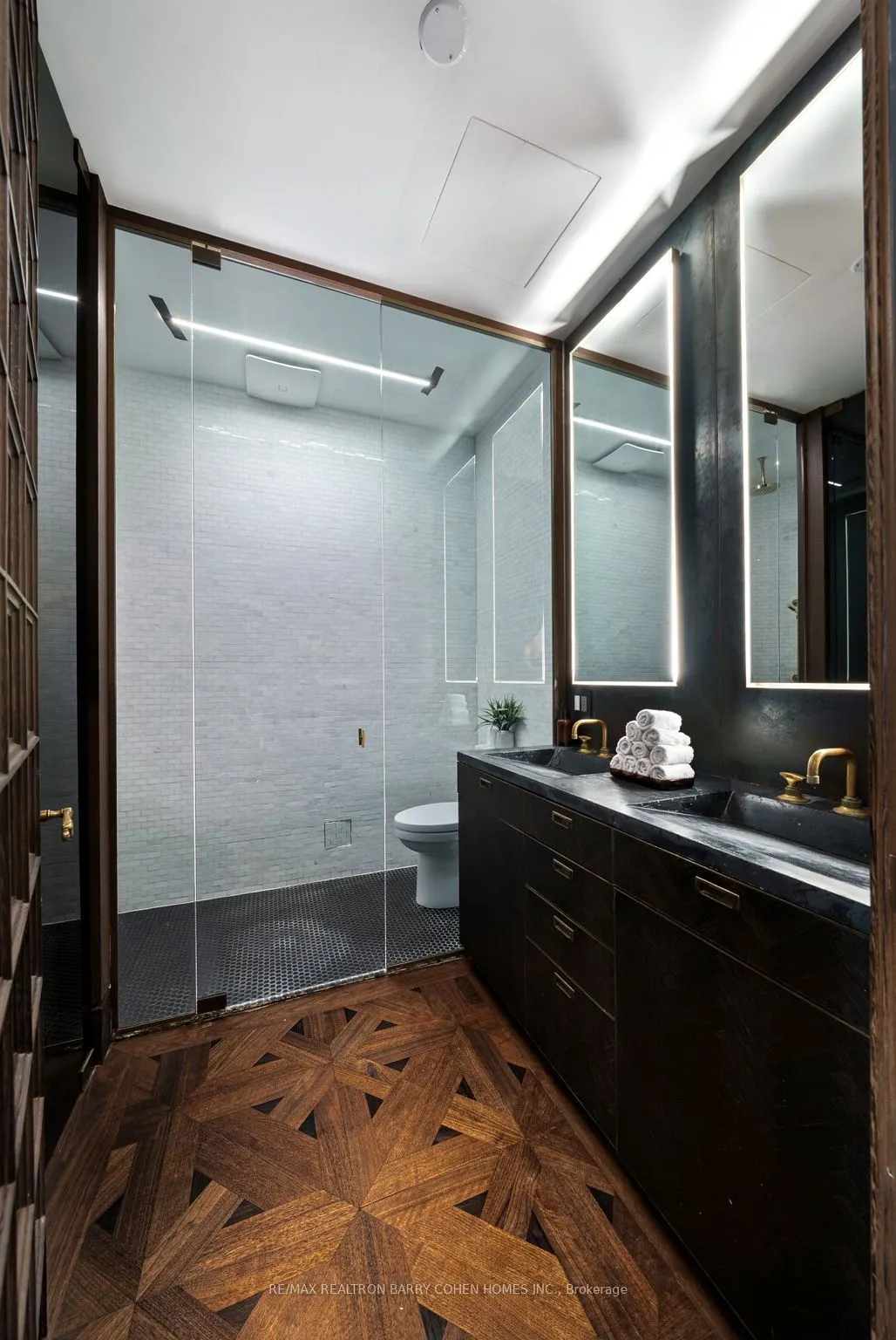 1001 Roselawn Avenue, #116