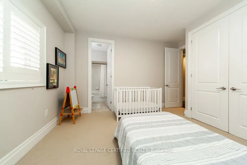 3420 MISTWELL Crescent