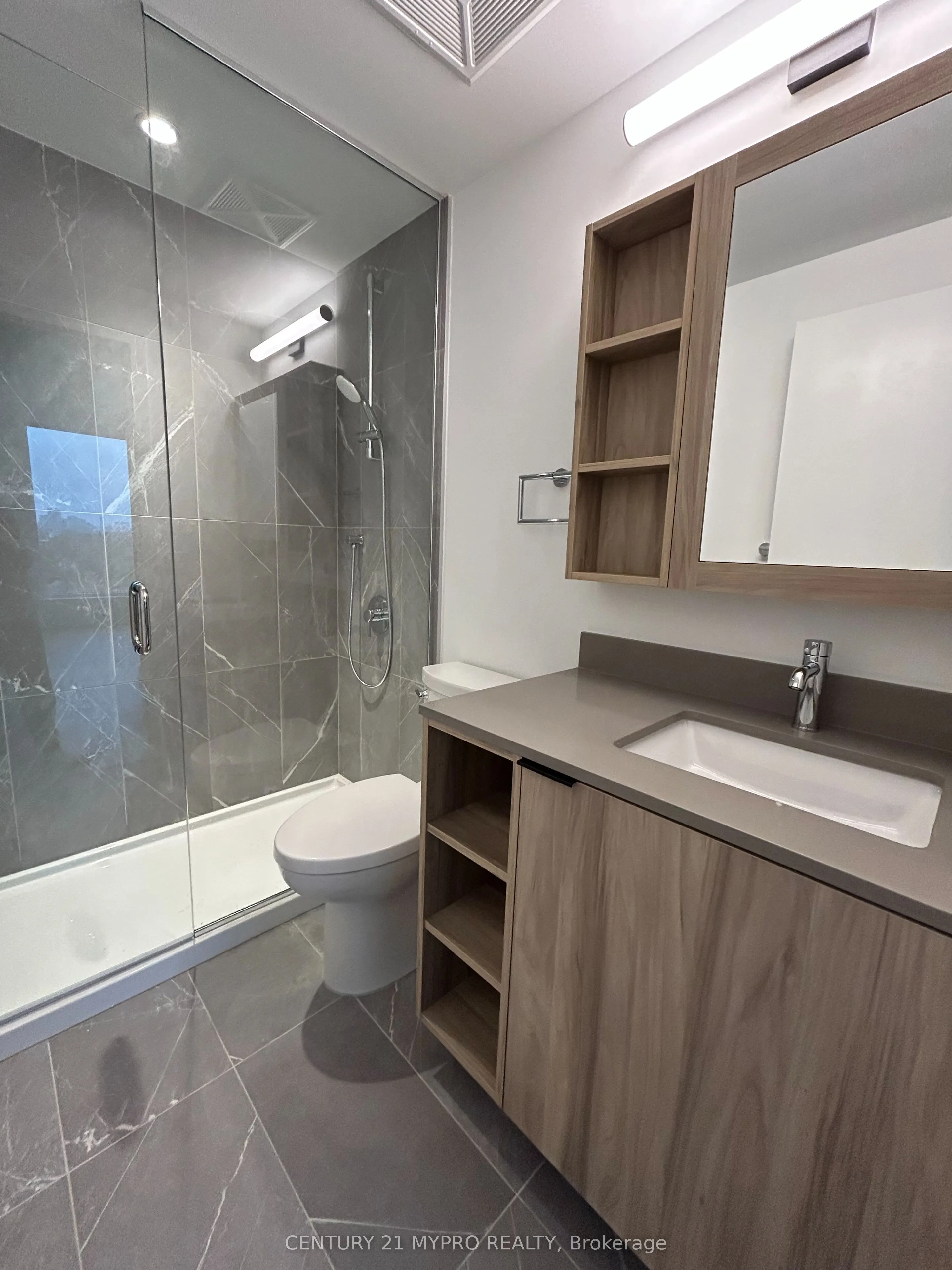 1037 The Queensway, #517