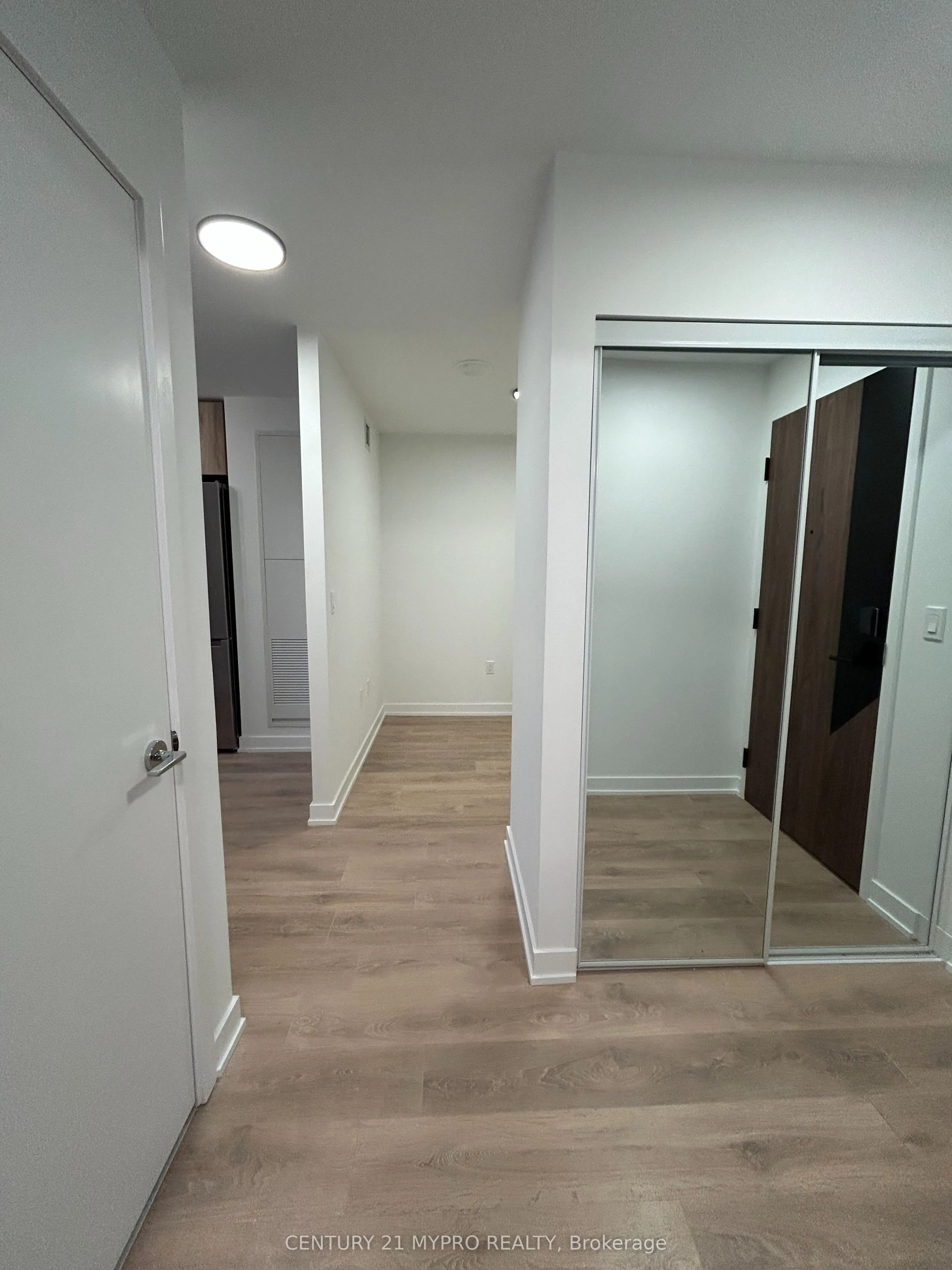 1037 The Queensway, #517