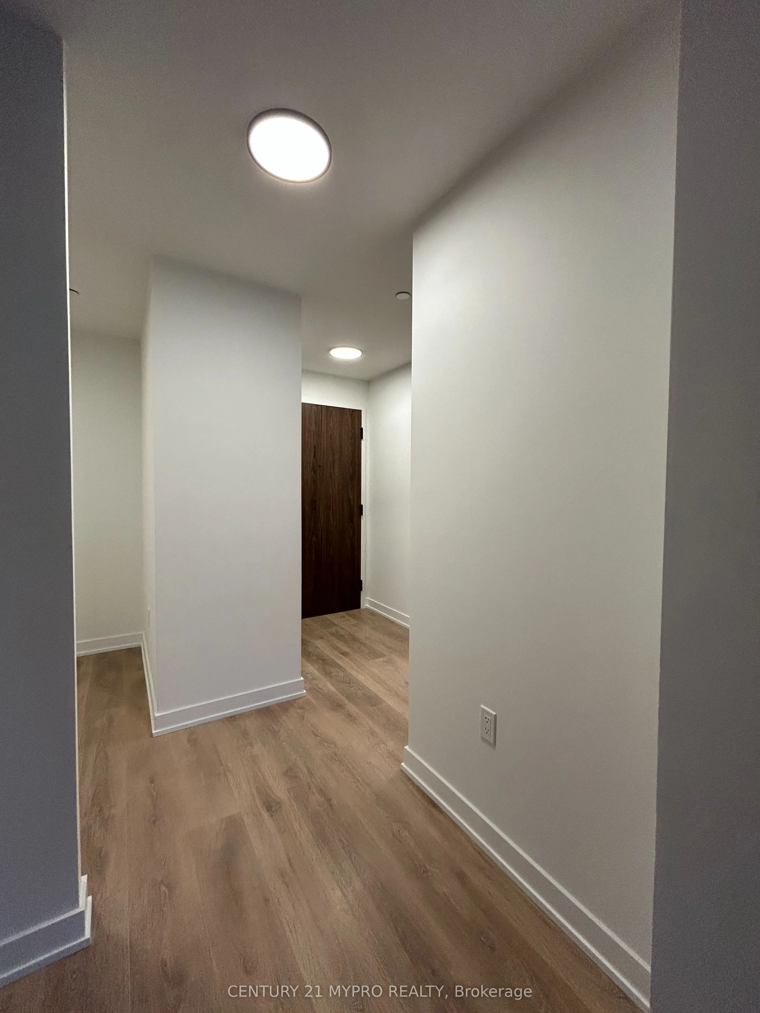 1037 The Queensway, #517