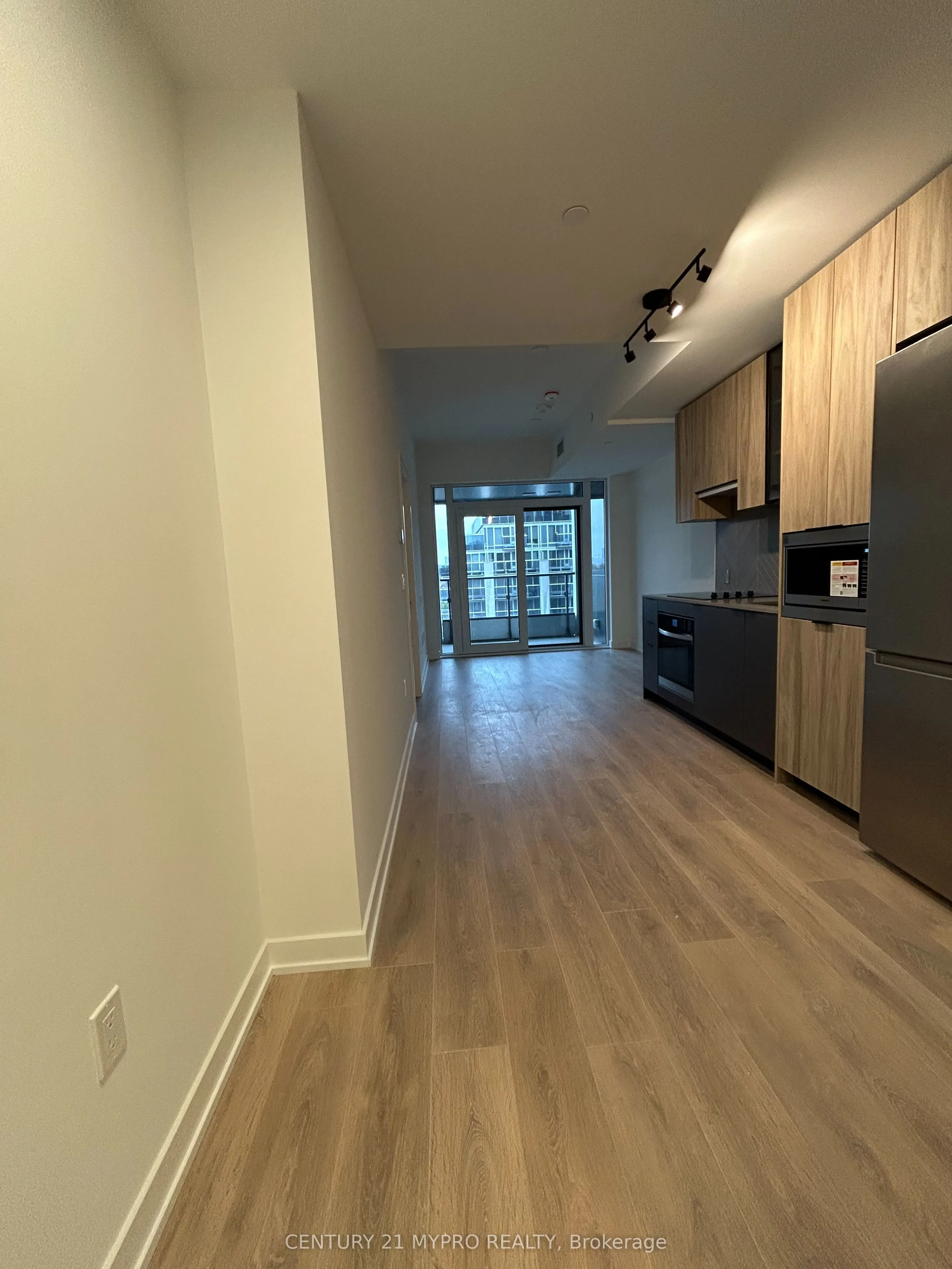 1037 The Queensway, #517