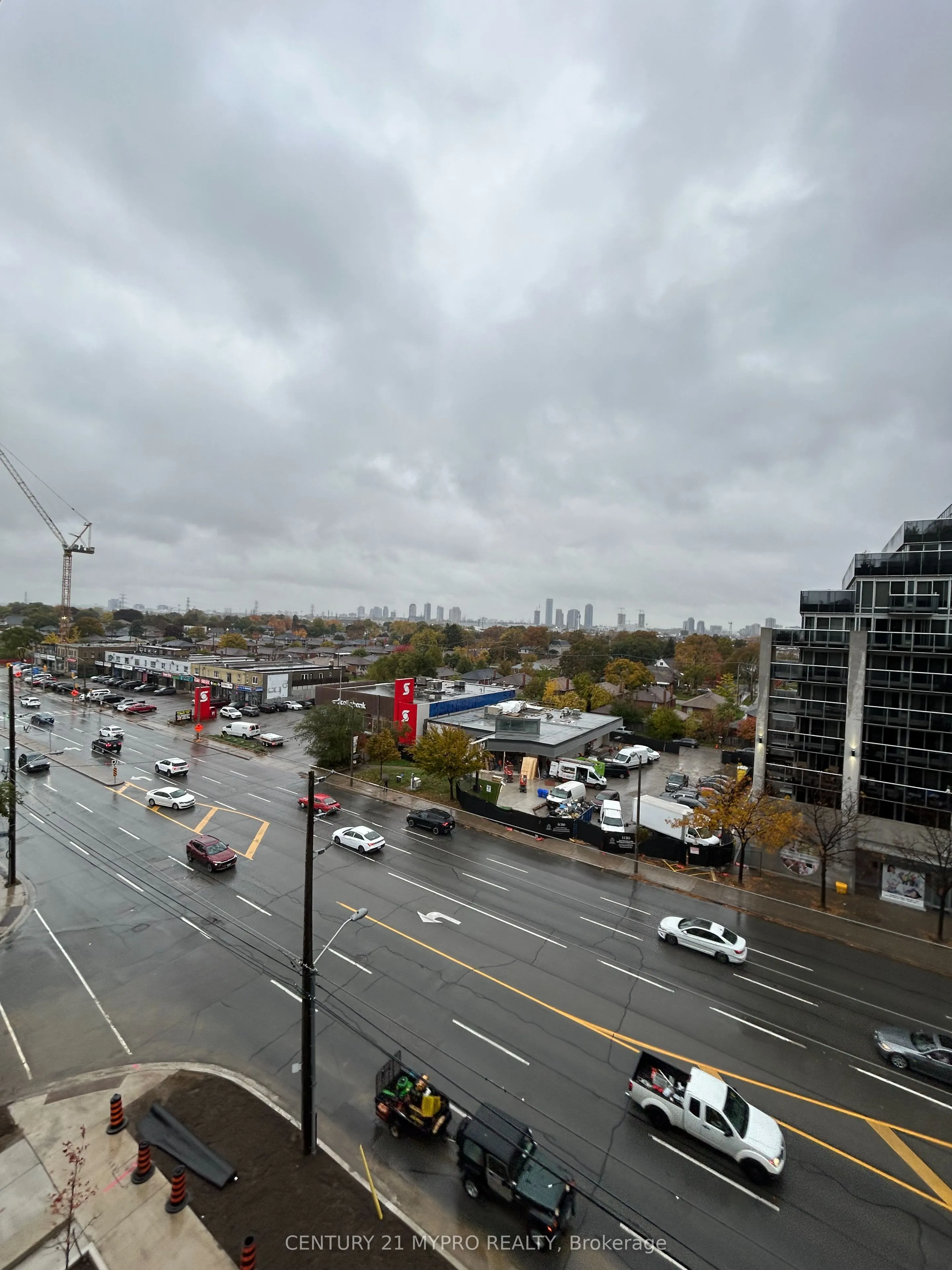 1037 The Queensway, #517