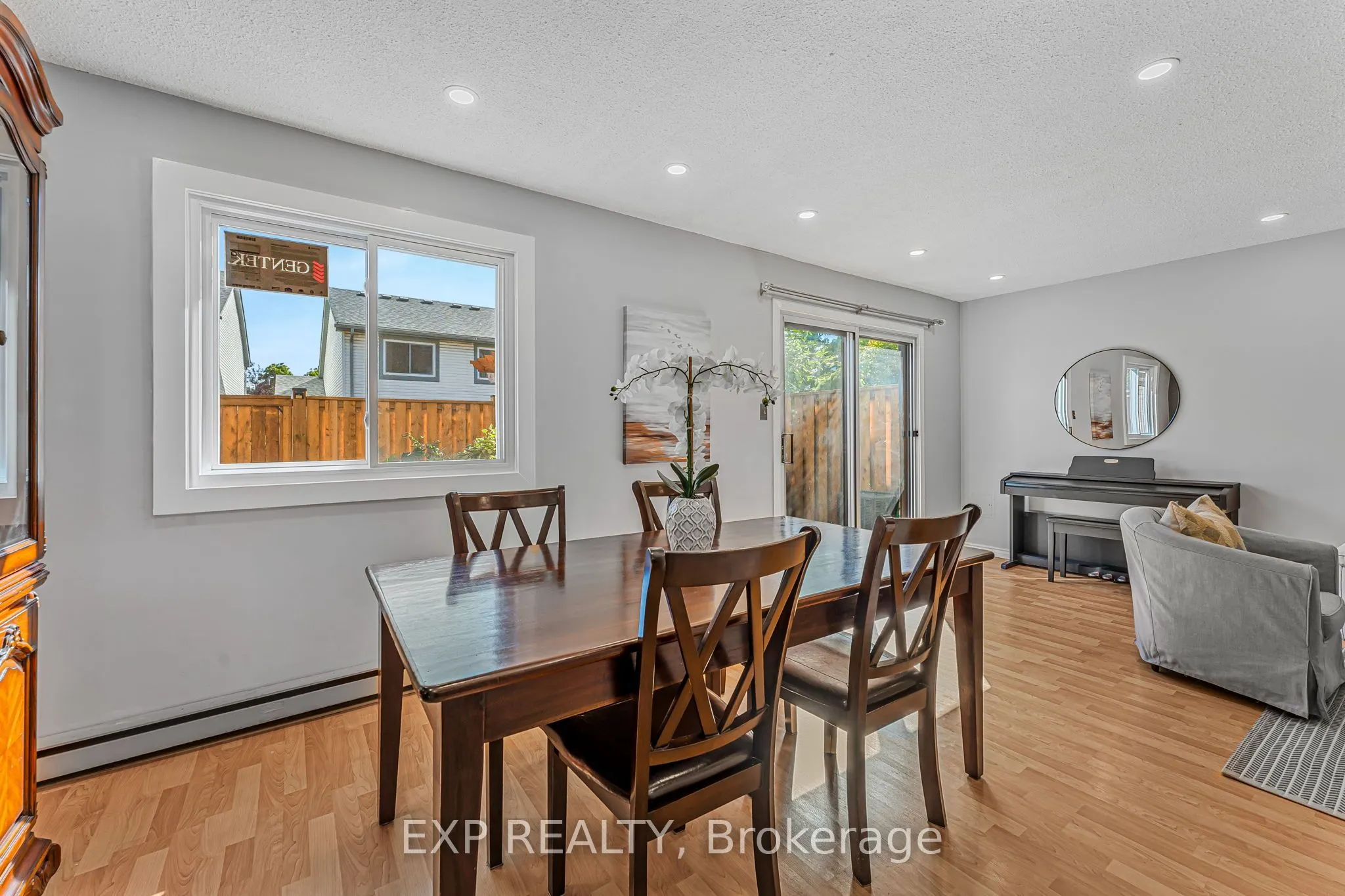 6797 Formentera Avenue, #70