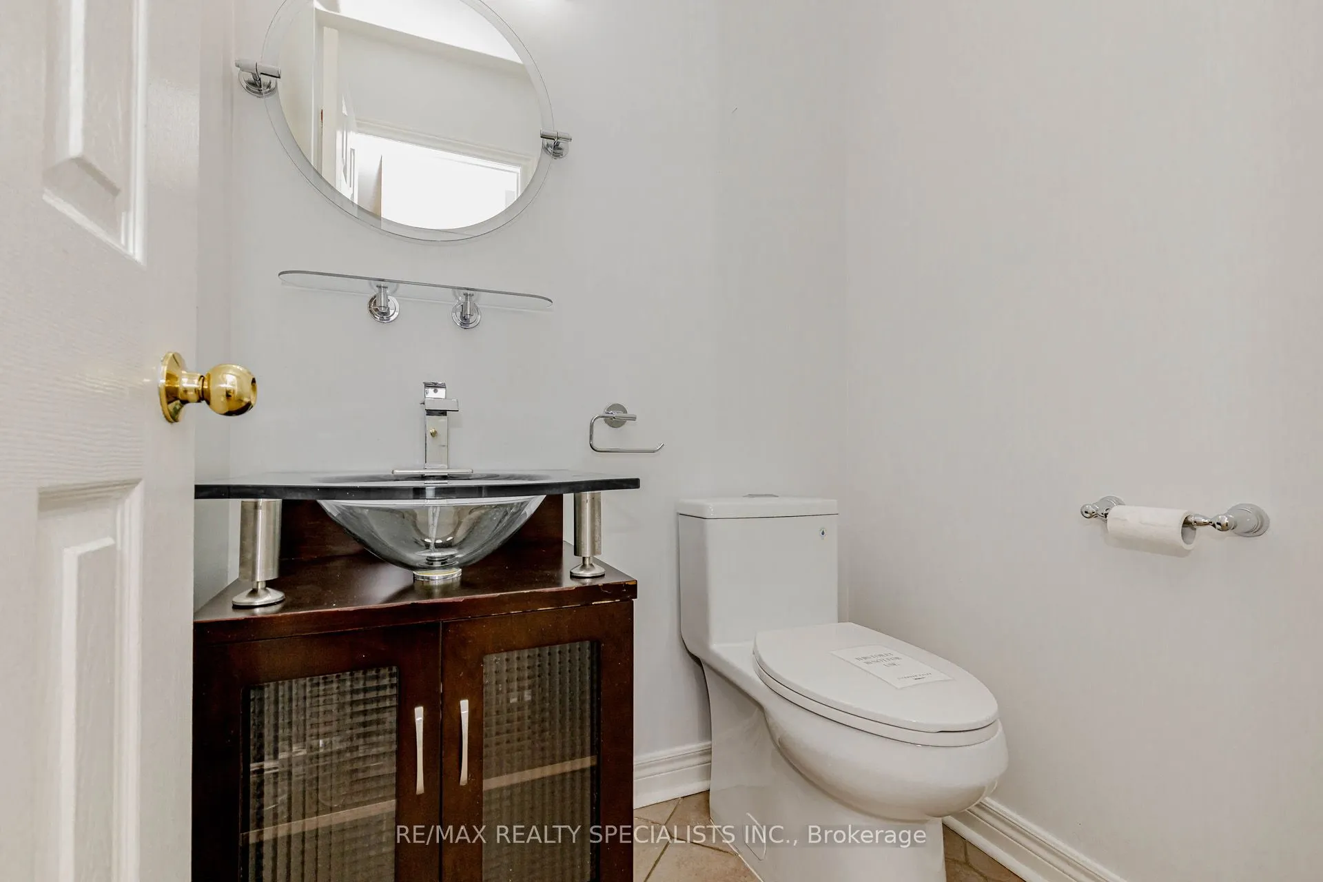 5686 WHITEHORN Avenue