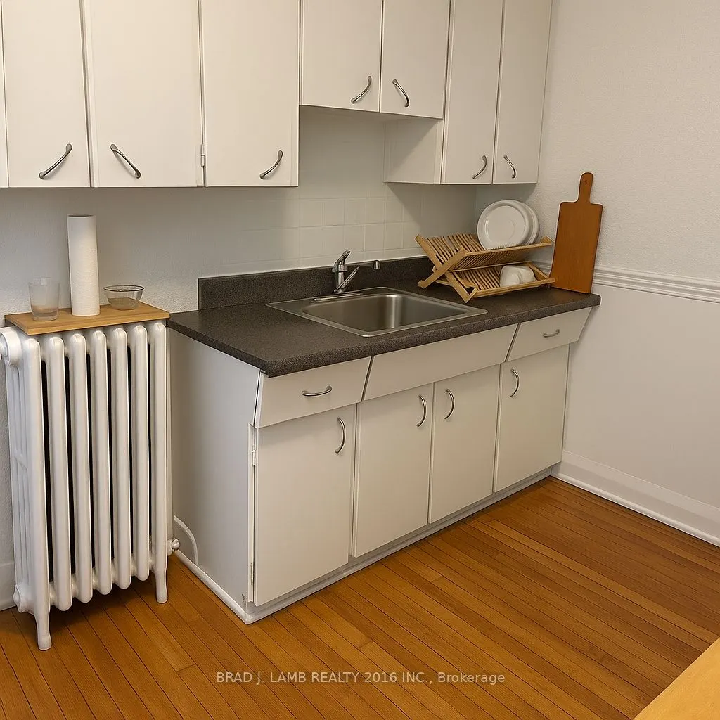 28 Springhurst Avenue, #4