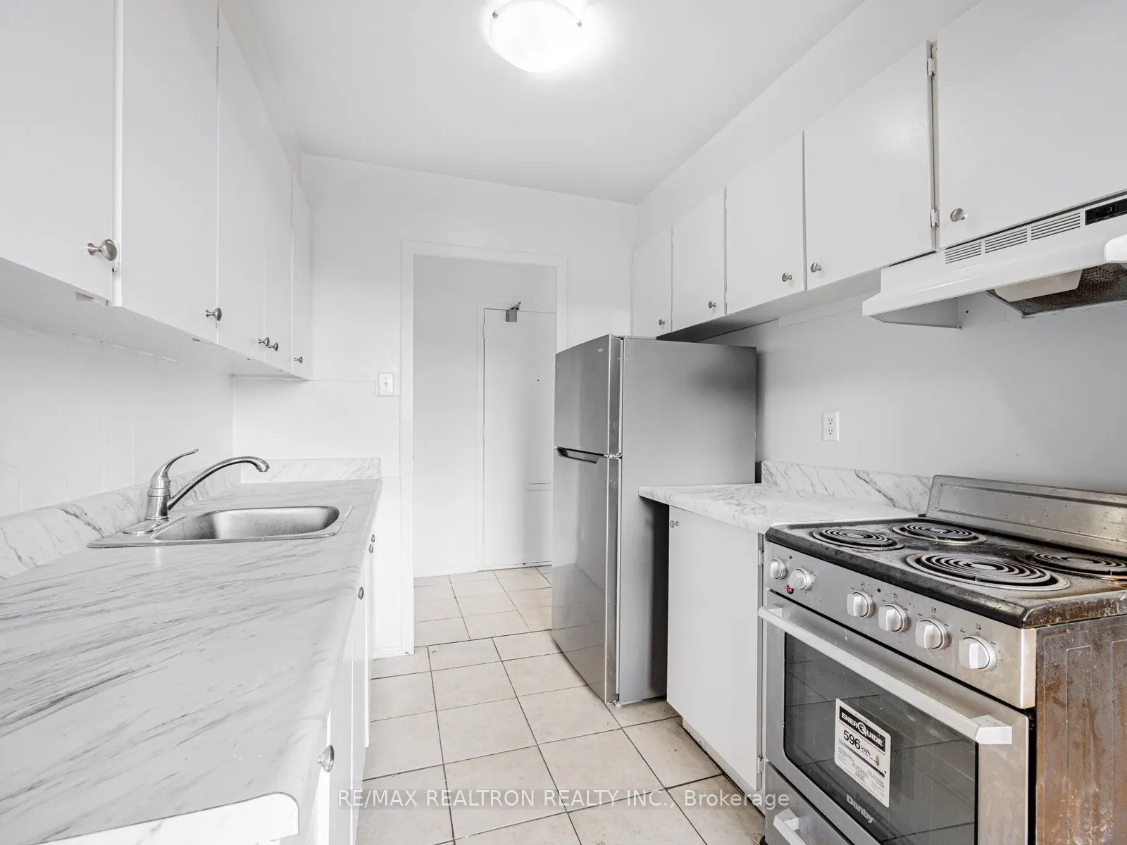 2255 Weston Road, #904