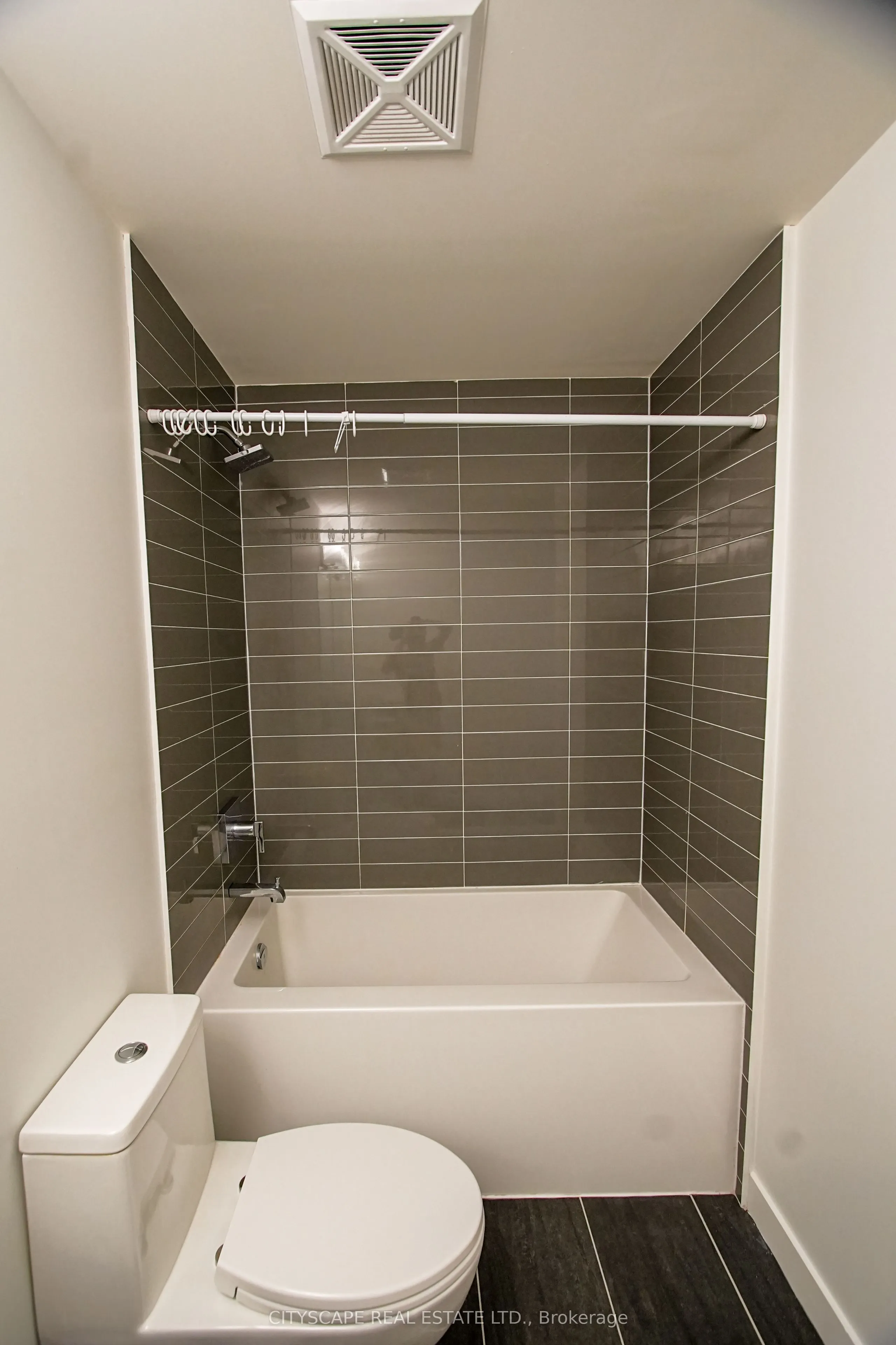 859 The Queensway, #221