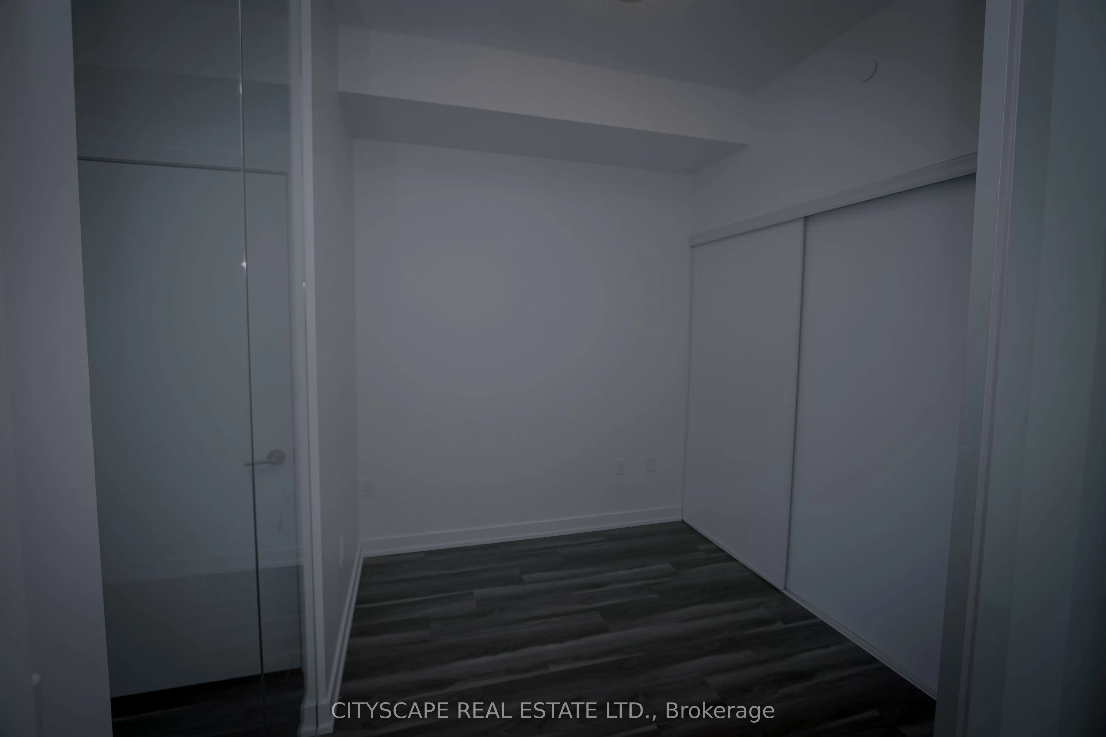 859 The Queensway, #221