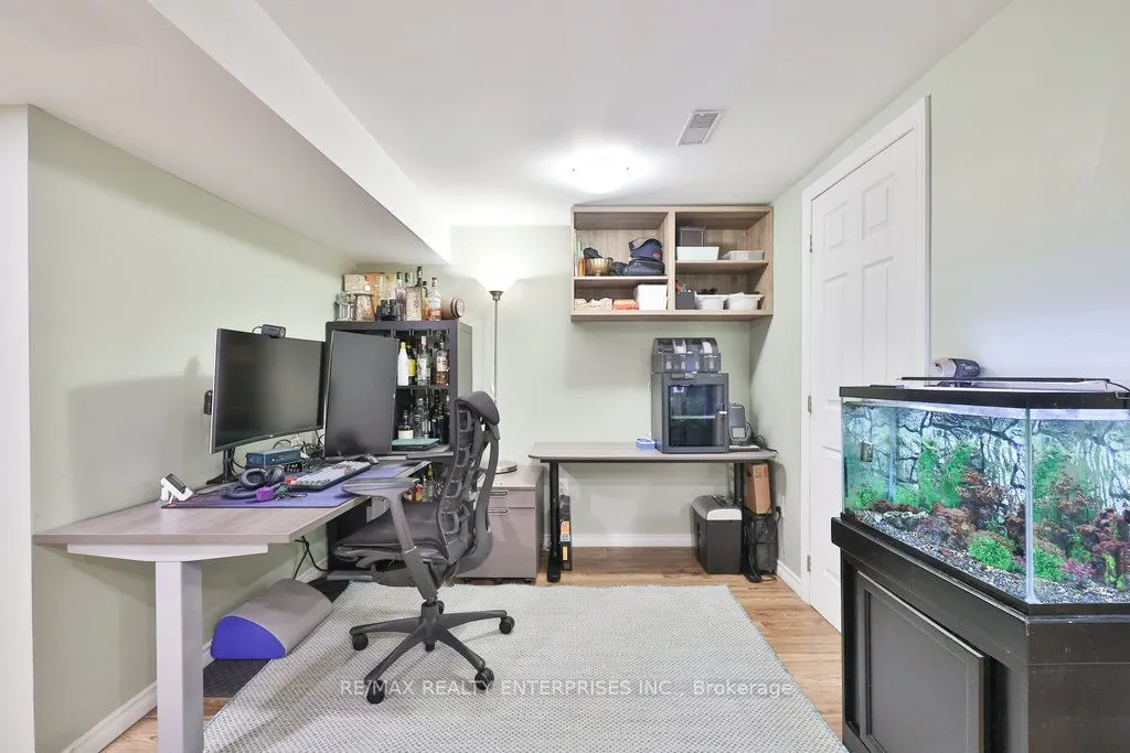 2458 Padstow Crescent