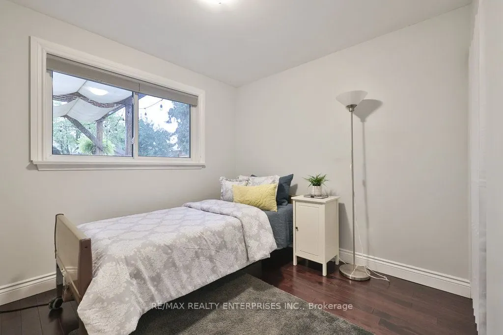 2458 Padstow Crescent