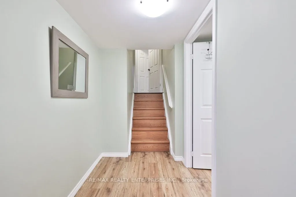 2458 Padstow Crescent