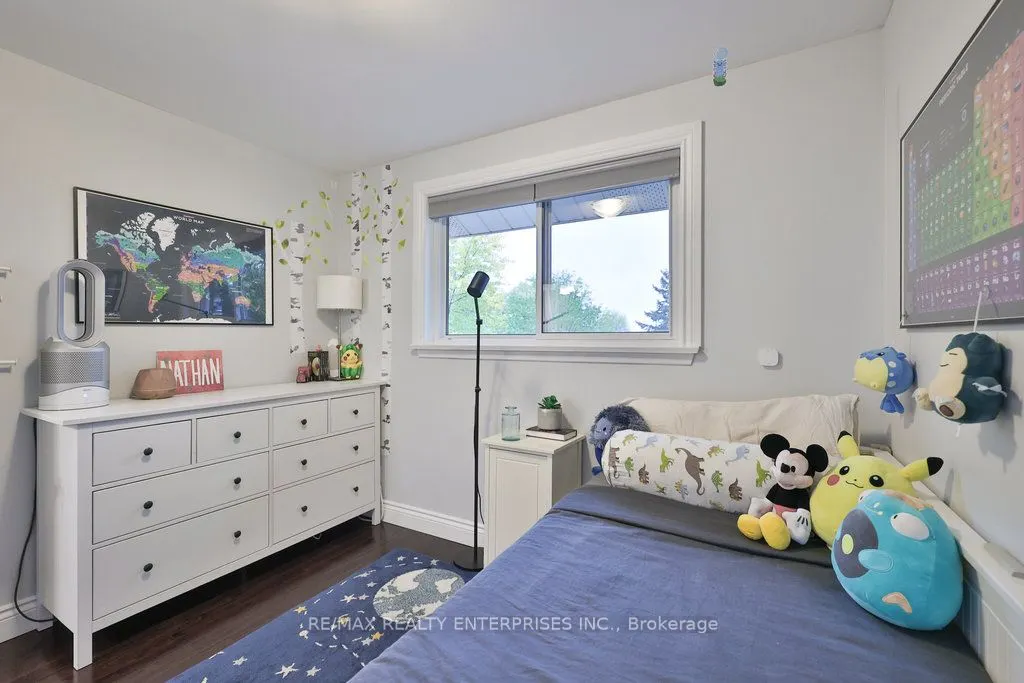 2458 Padstow Crescent