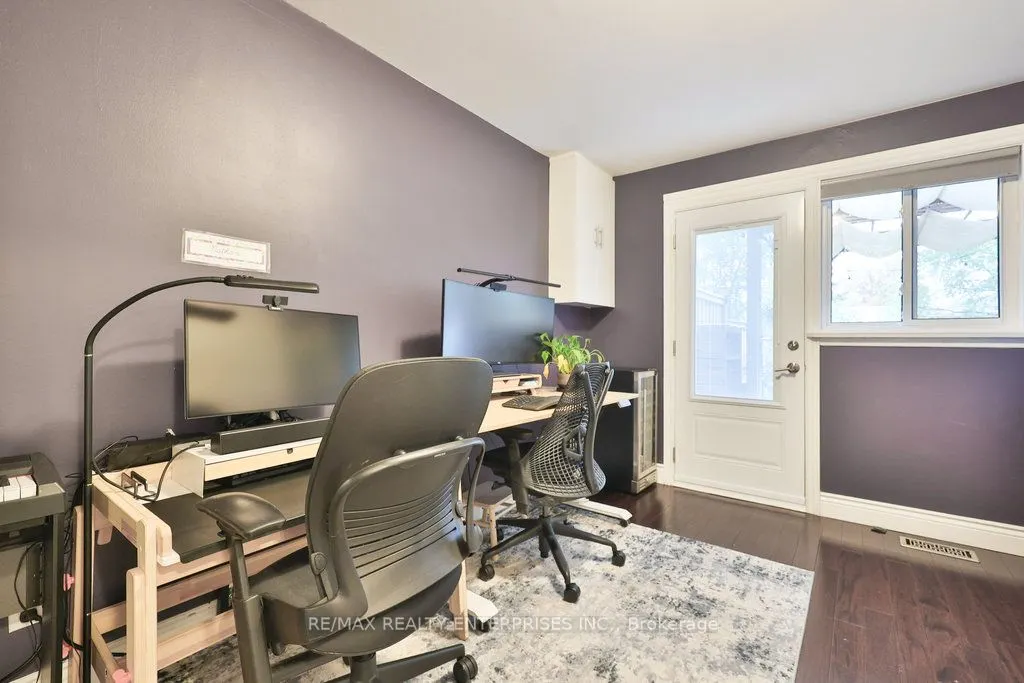 2458 Padstow Crescent