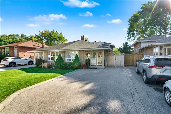 2458 Padstow Crescent