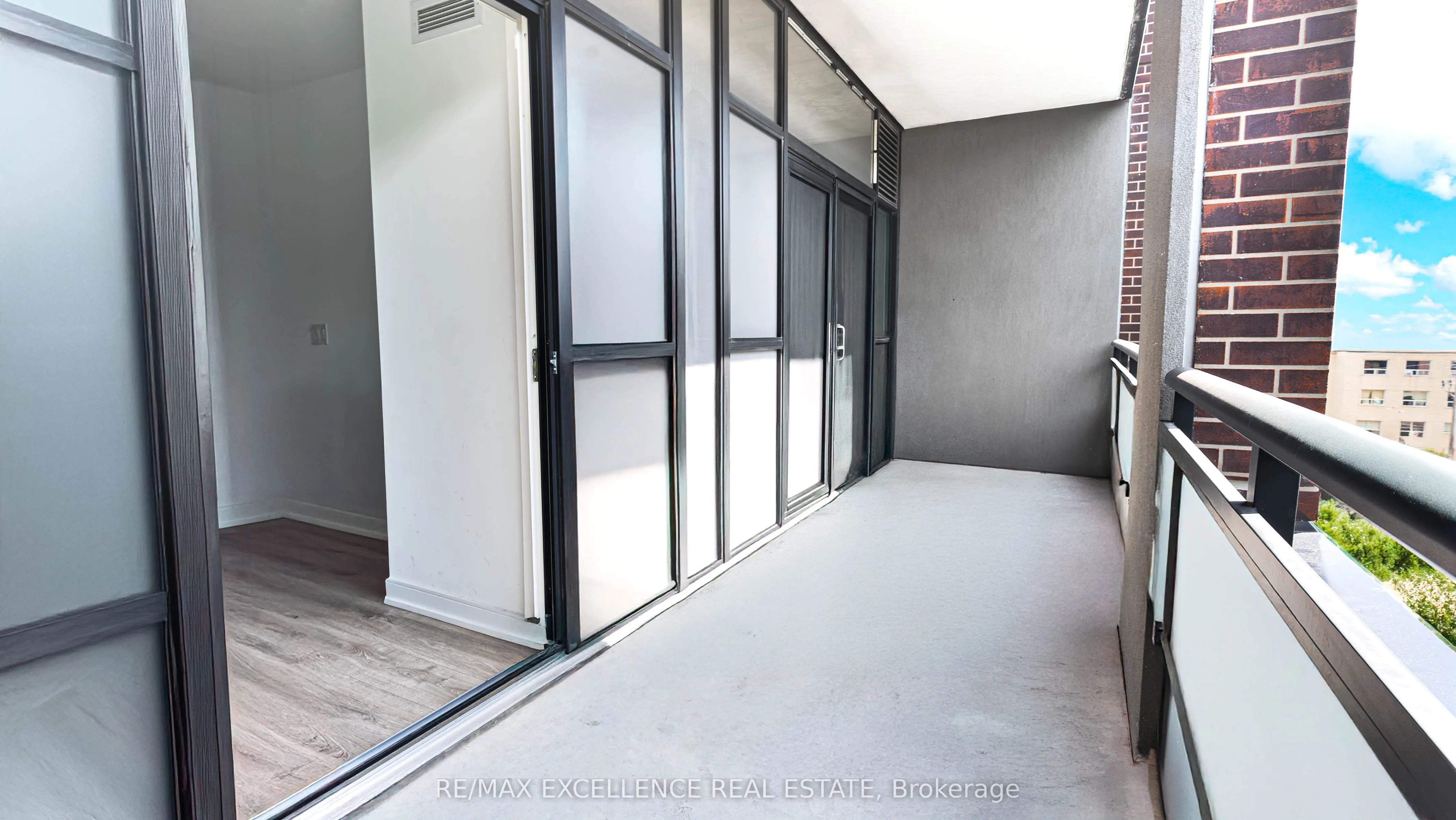 25 Neighbourhood Lane, #7