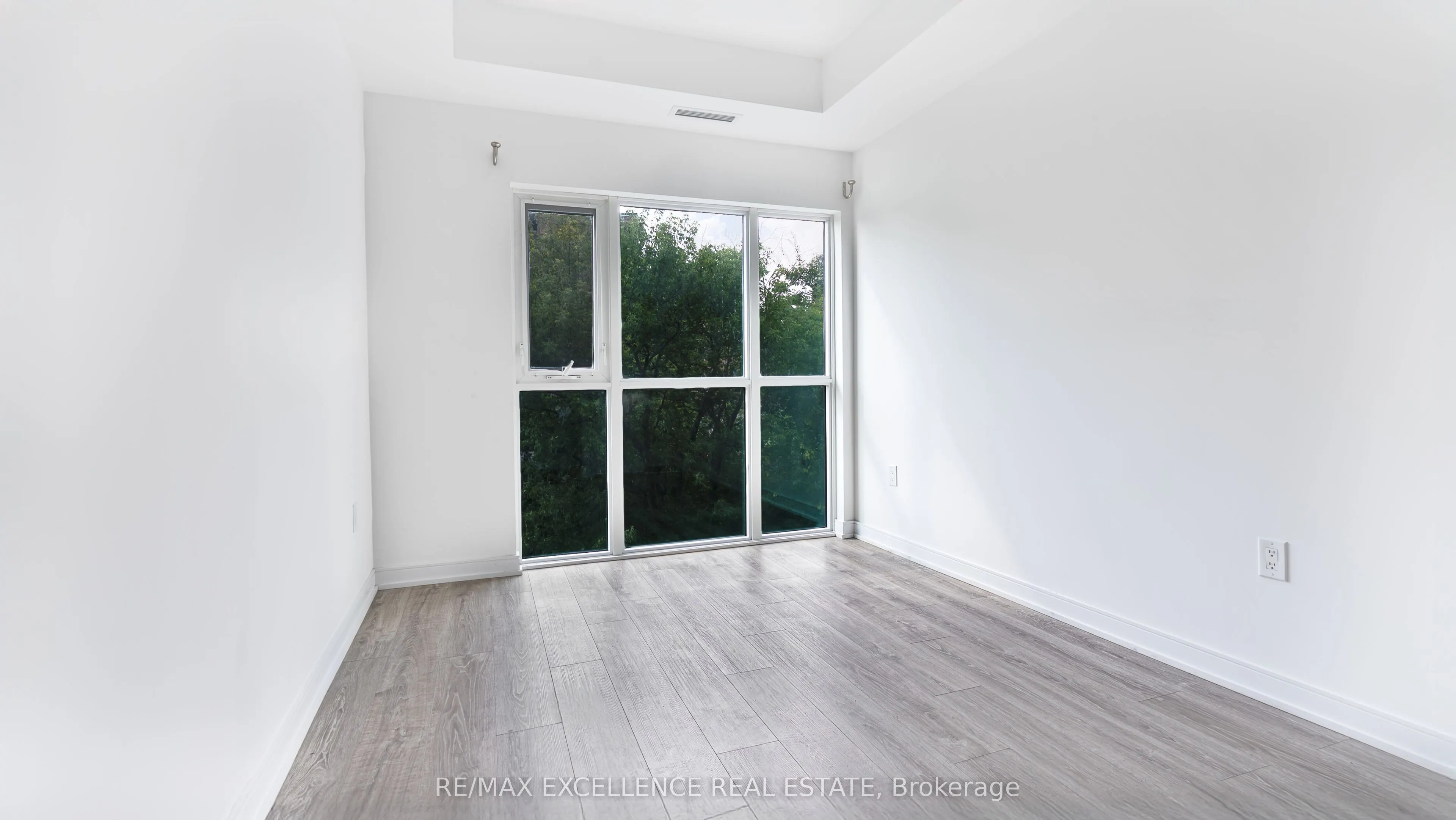 25 Neighbourhood Lane, #7