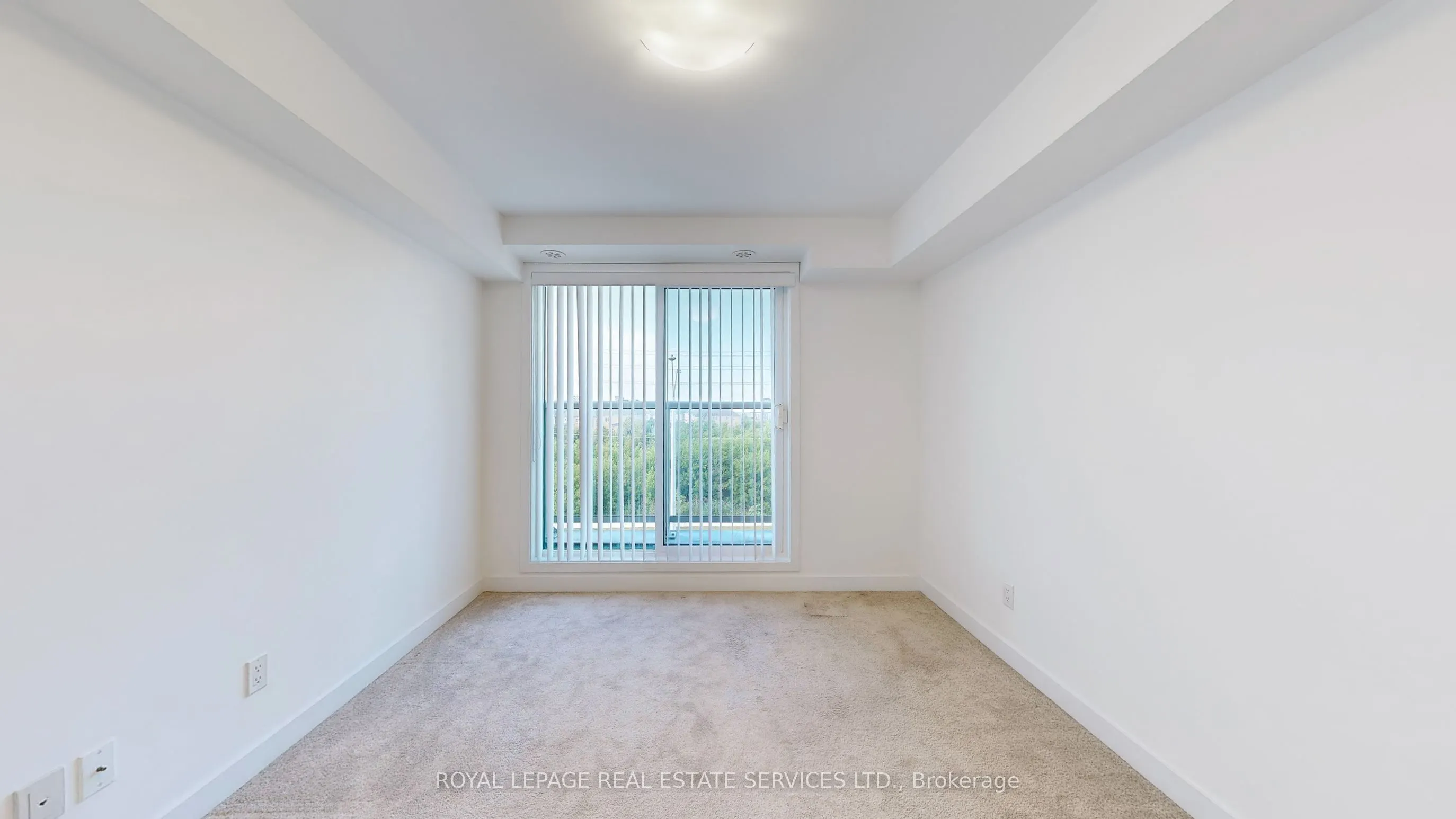 3058 Sixth Line, #304