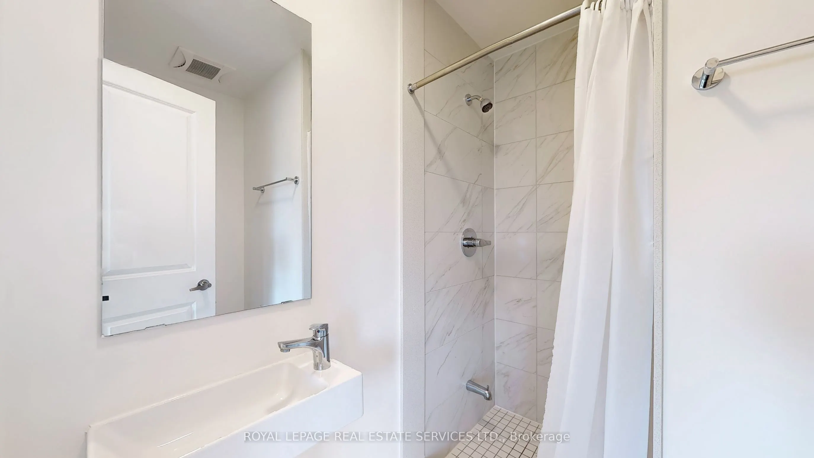 3058 Sixth Line, #304