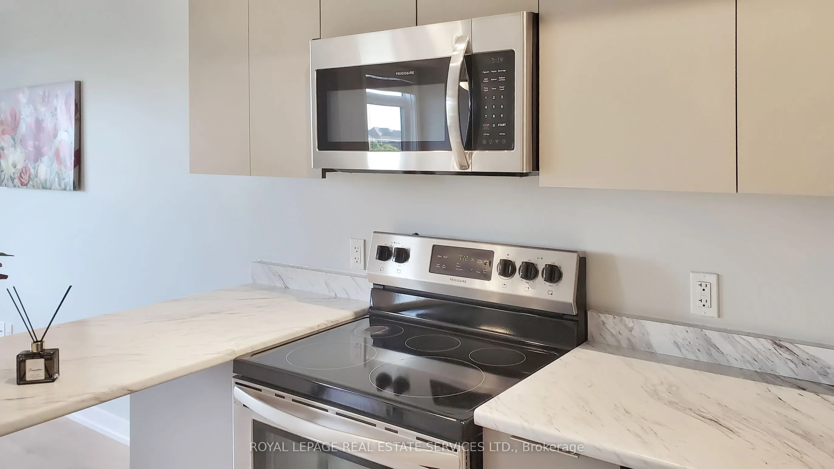 3058 Sixth Line, #304