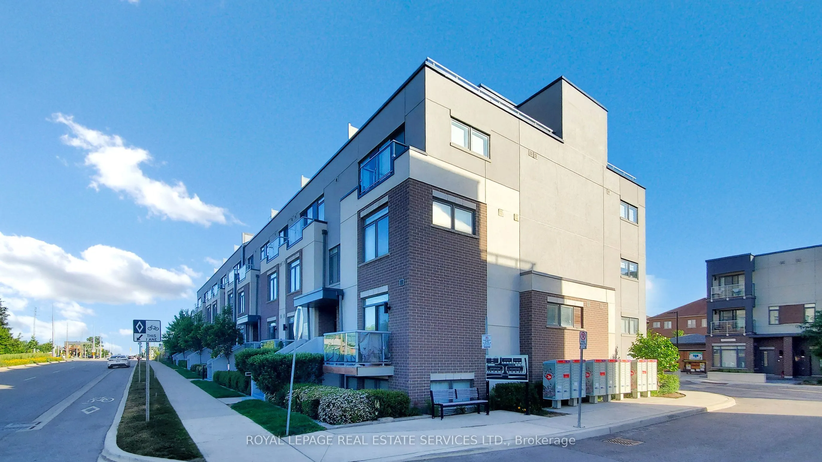 3058 Sixth Line, #304