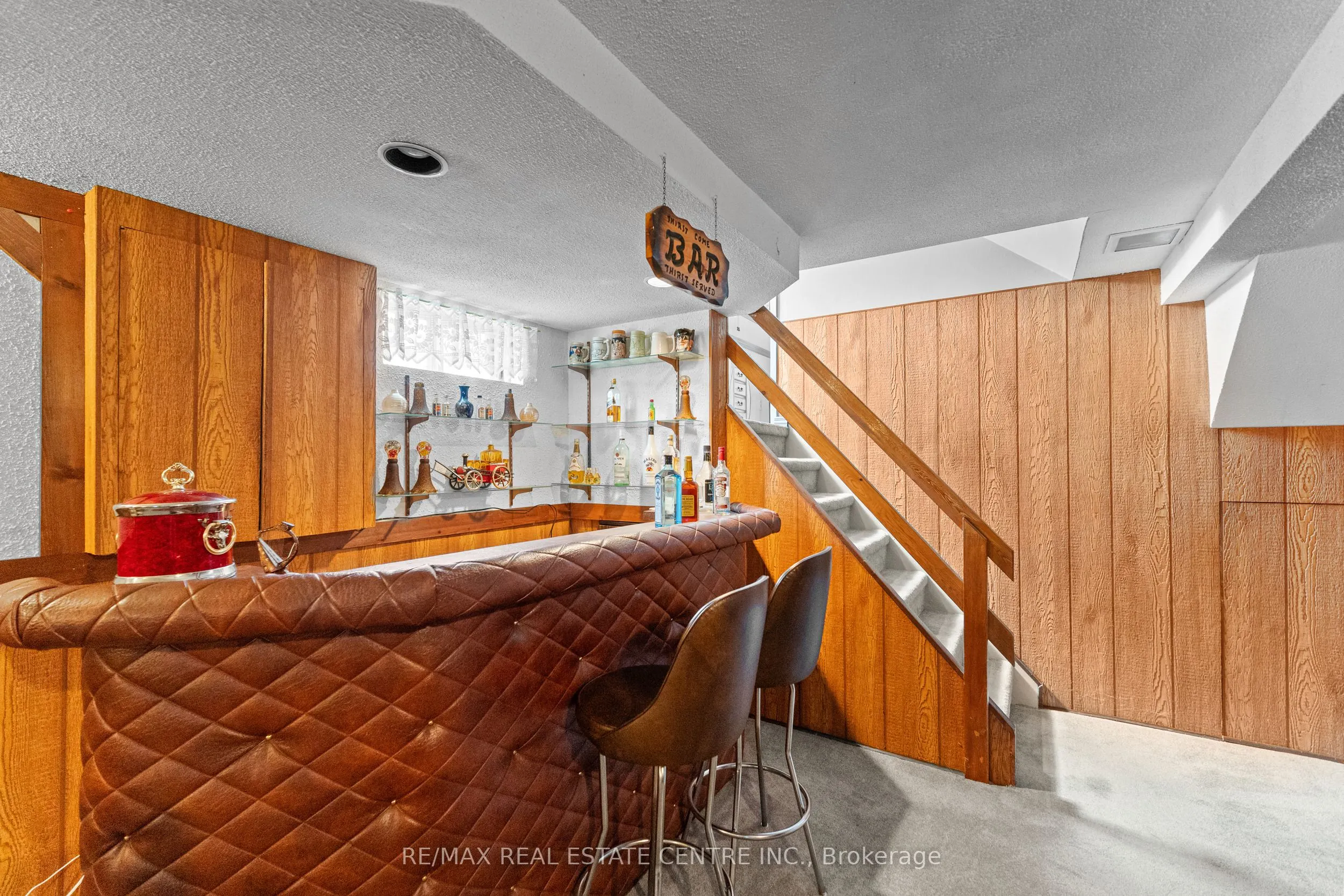 48 Marblehead Crescent