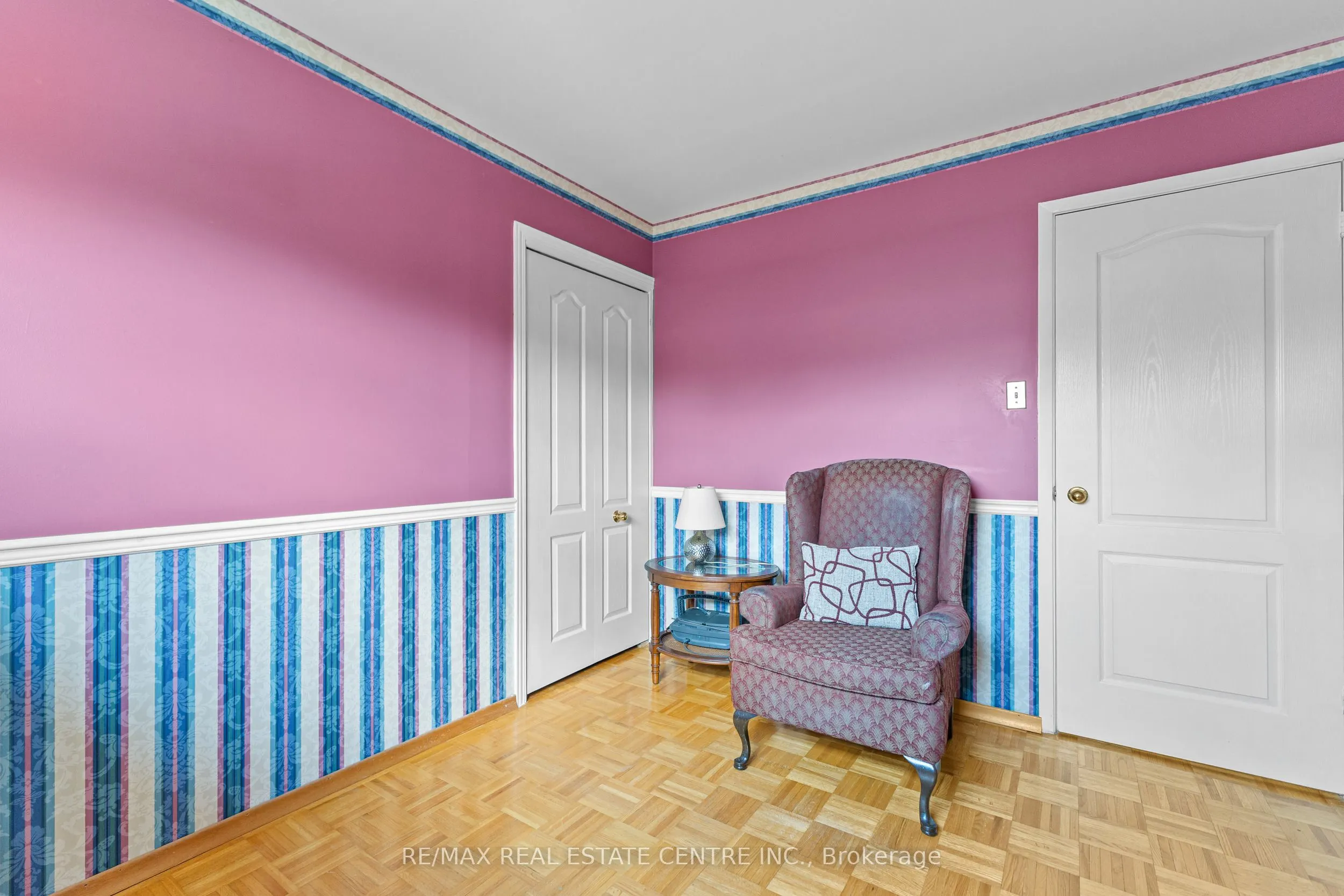 48 Marblehead Crescent