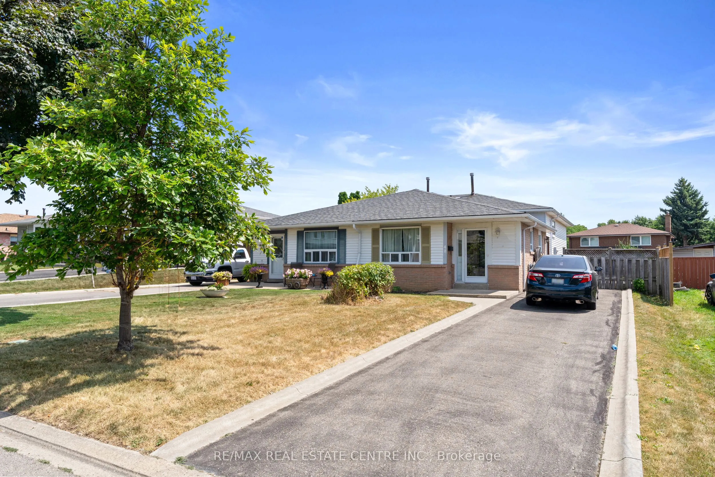 48 Marblehead Crescent