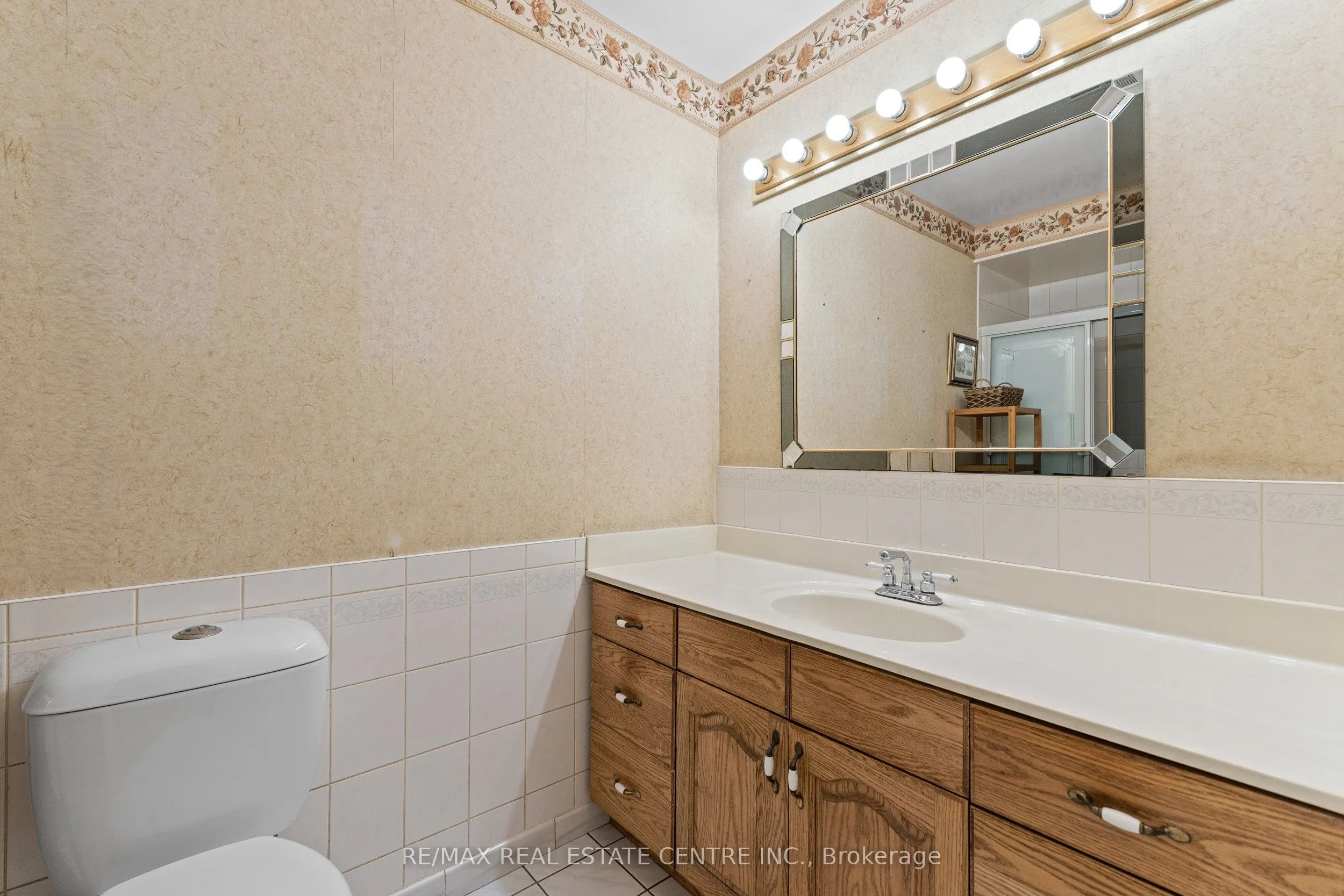 48 Marblehead Crescent