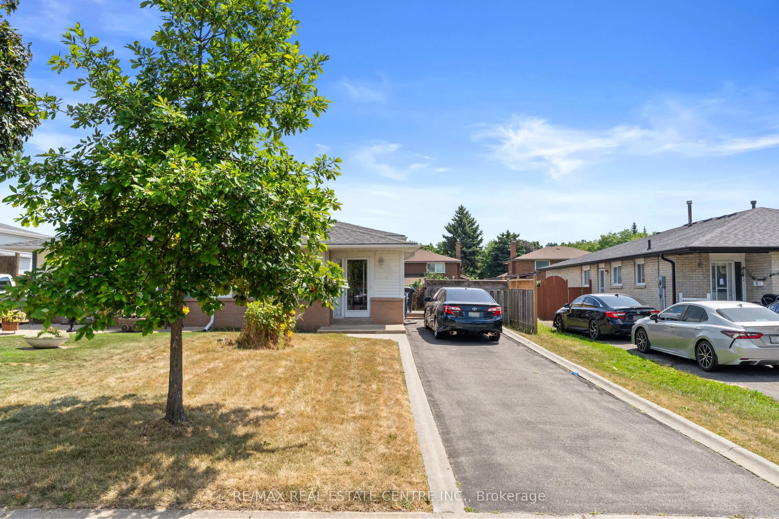 48 Marblehead Crescent