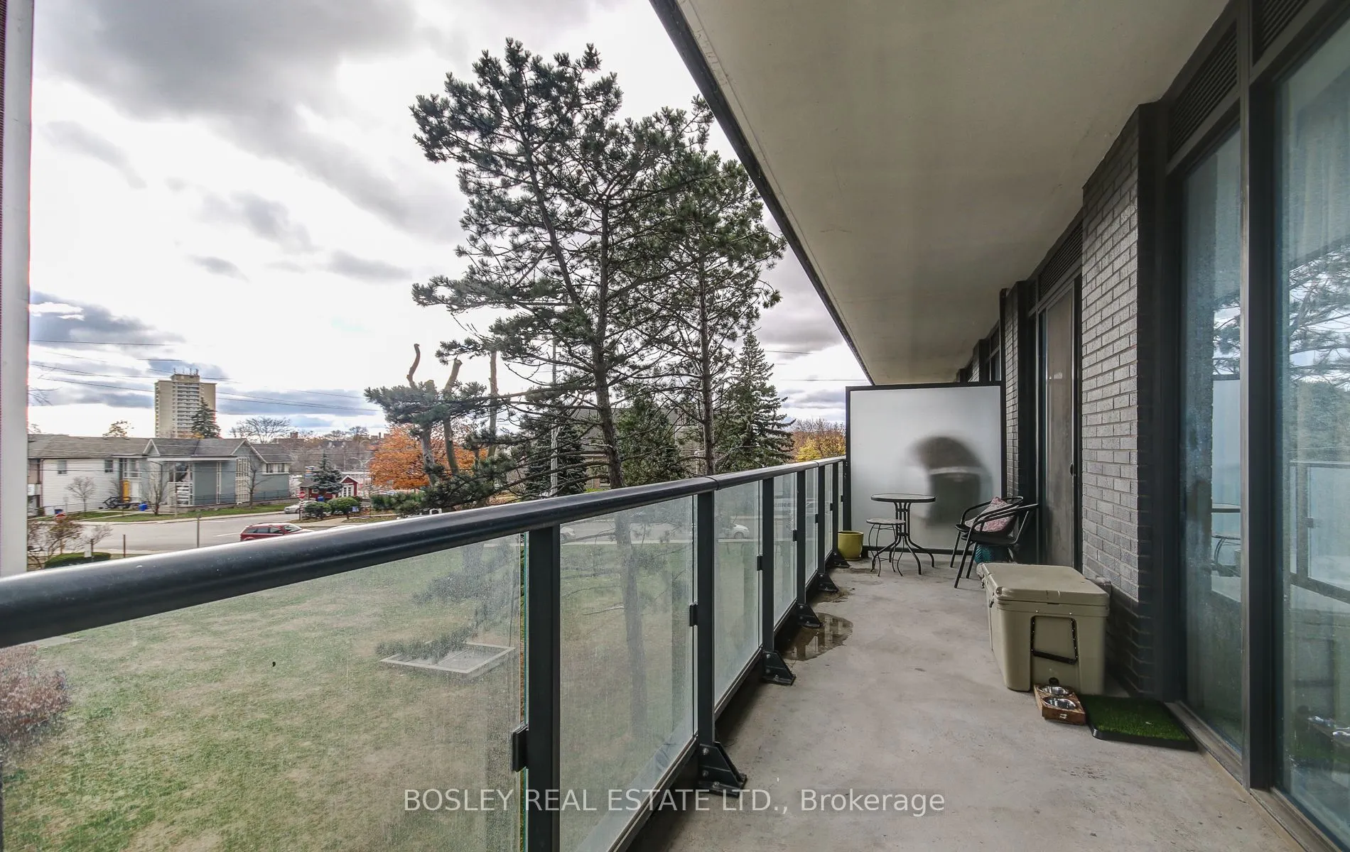 21 Park Street E, #303