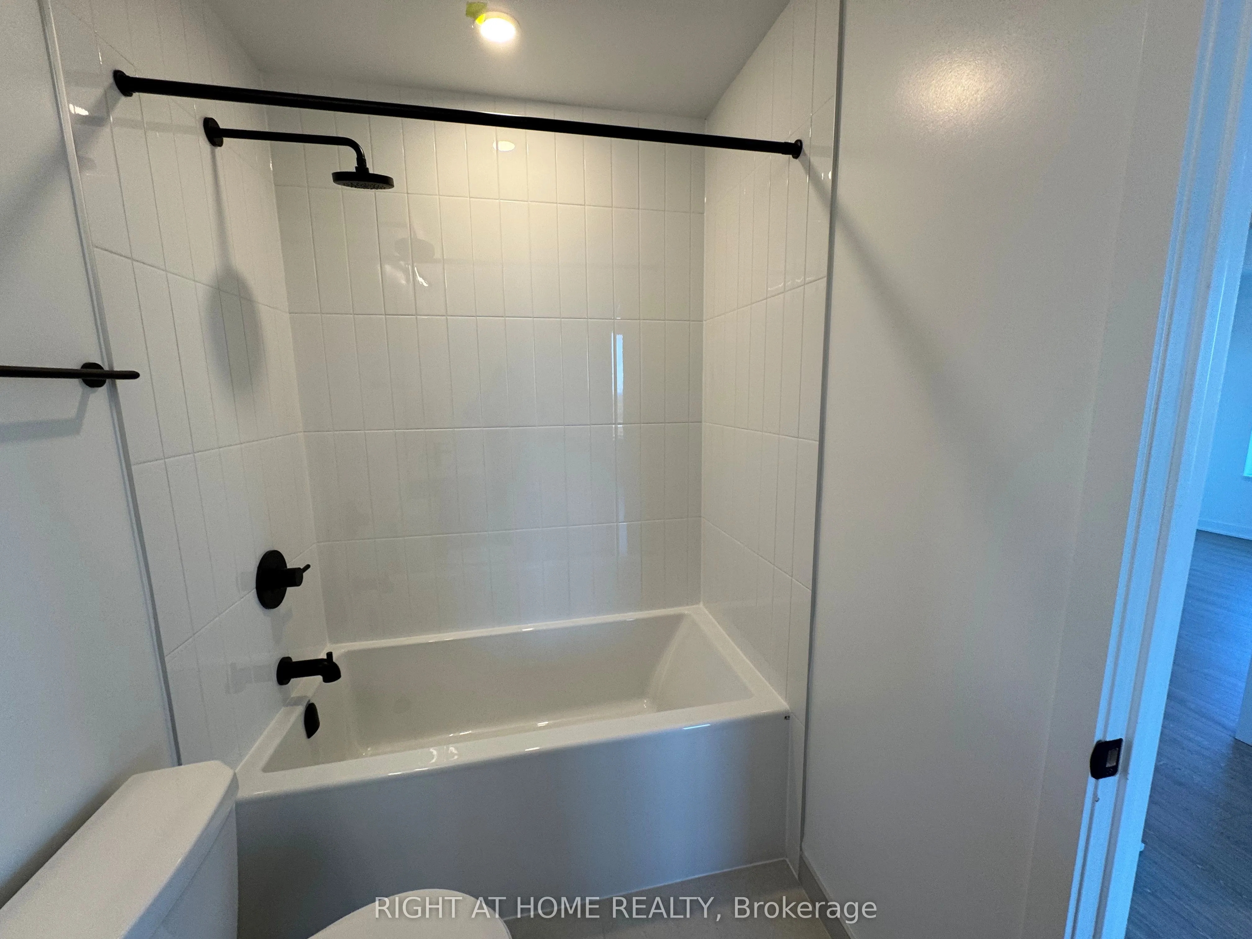 2495 Eglinton Avenue W, #2111