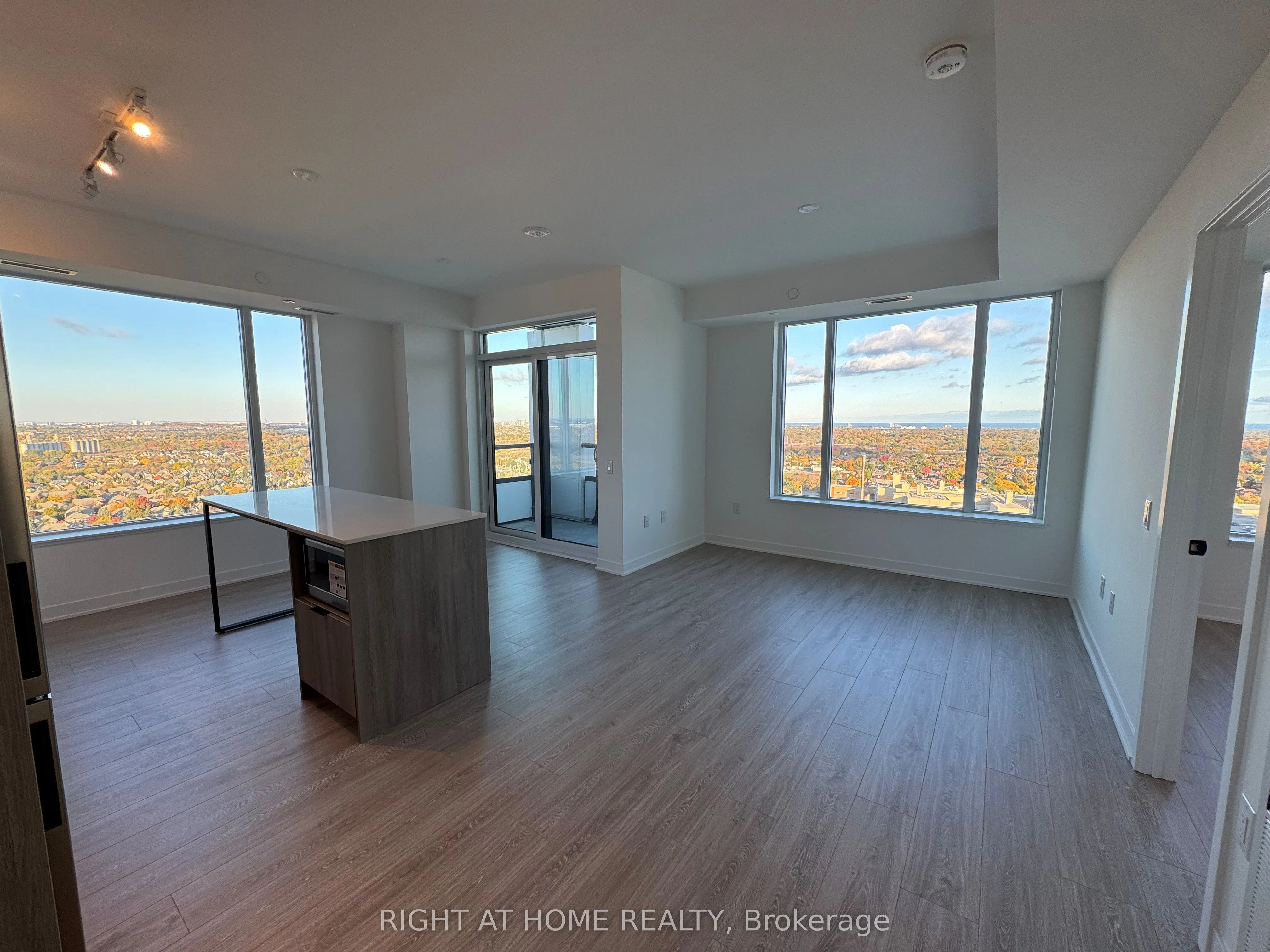 2495 Eglinton Avenue W, #2111