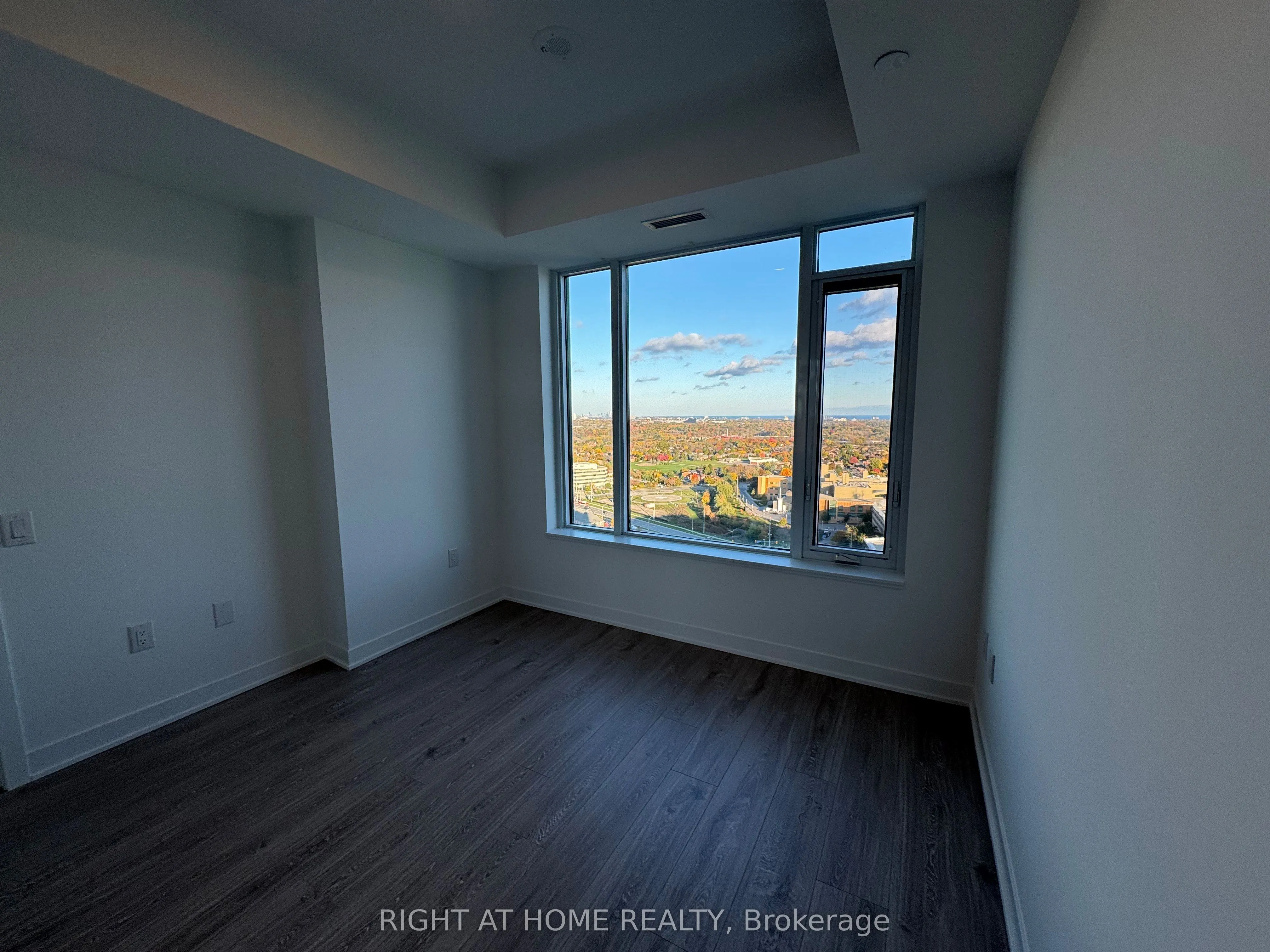 2495 Eglinton Avenue W, #2111